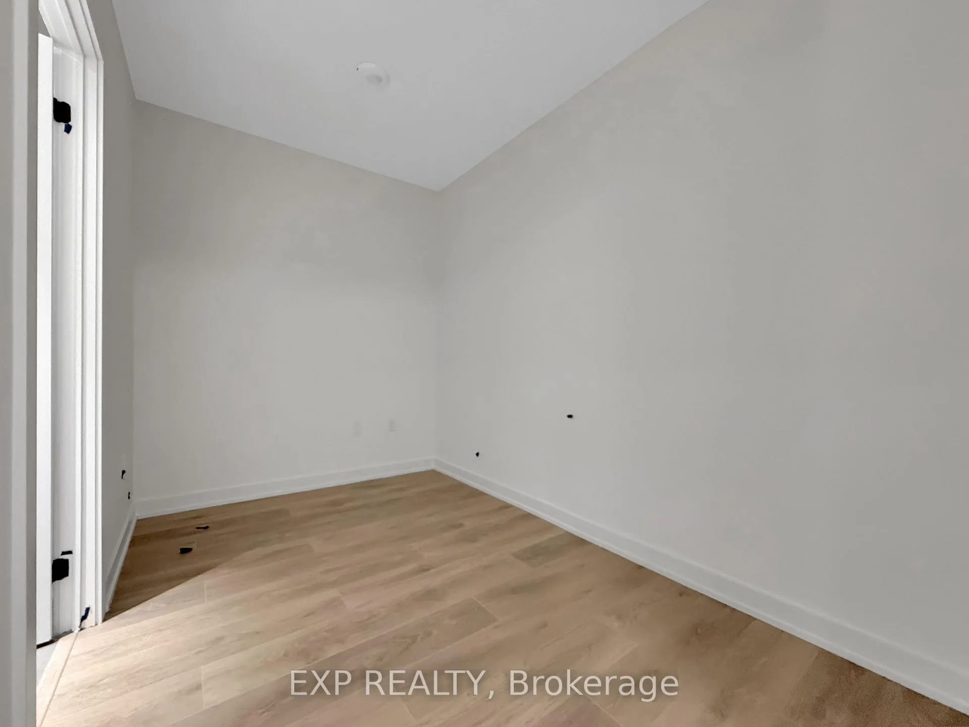 Photo 21 of Unit 601, 117 Broadway Avenue, Toronto, Mount Pleasant West — HOMEH