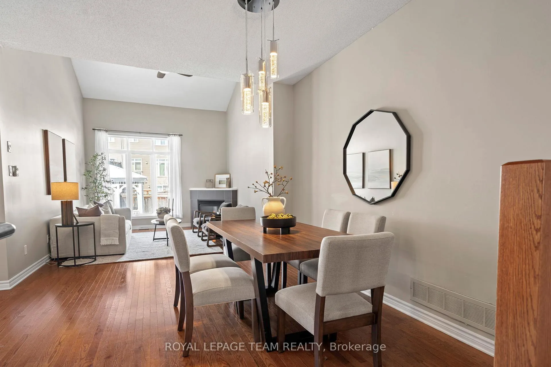 Photo 11 of 319 Kingbrook Drive, Ottawa, Kanata - Bridlewood — HOMEH
