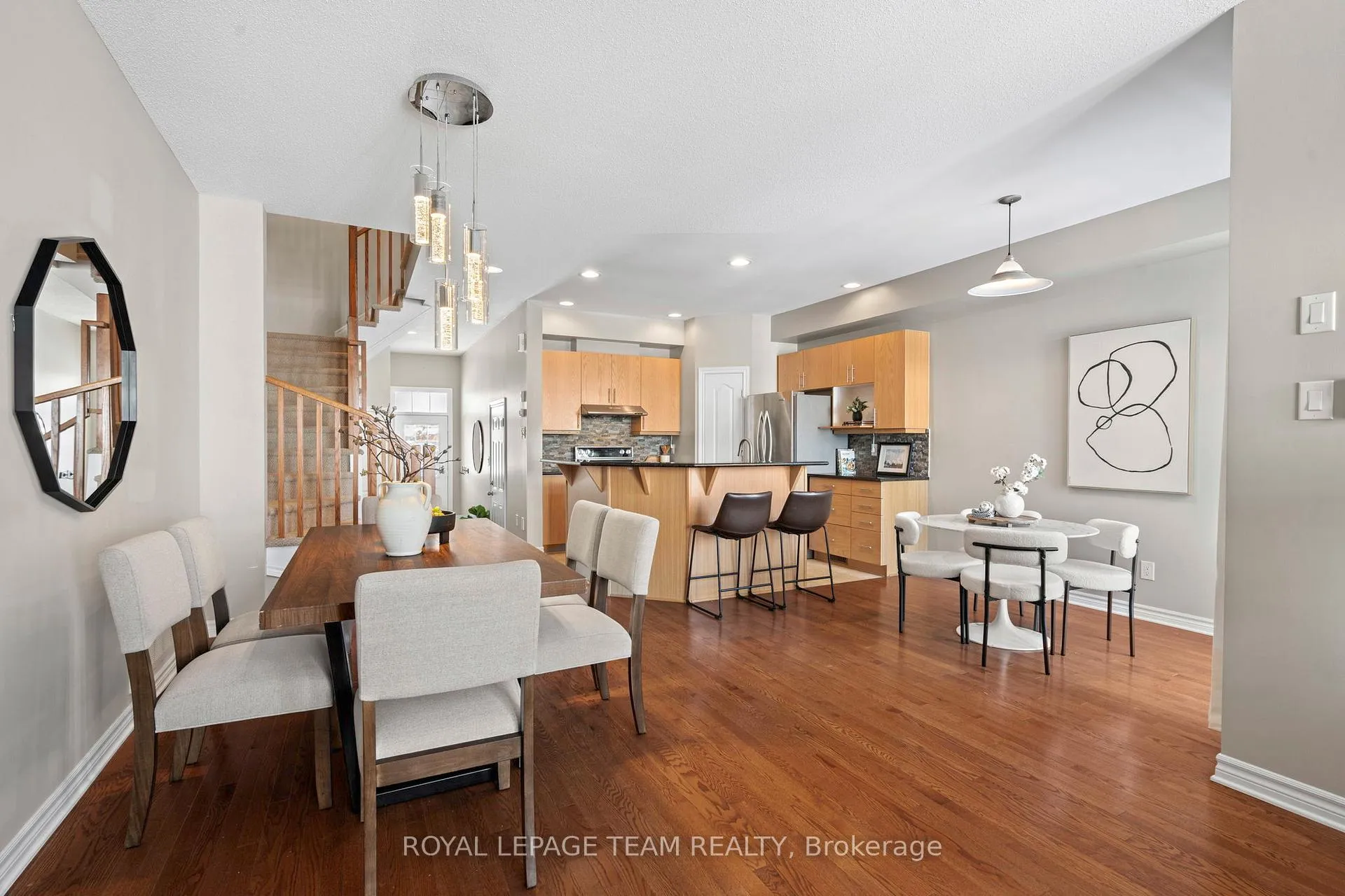 Photo 12 of 319 Kingbrook Drive, Ottawa, Kanata - Bridlewood — HOMEH