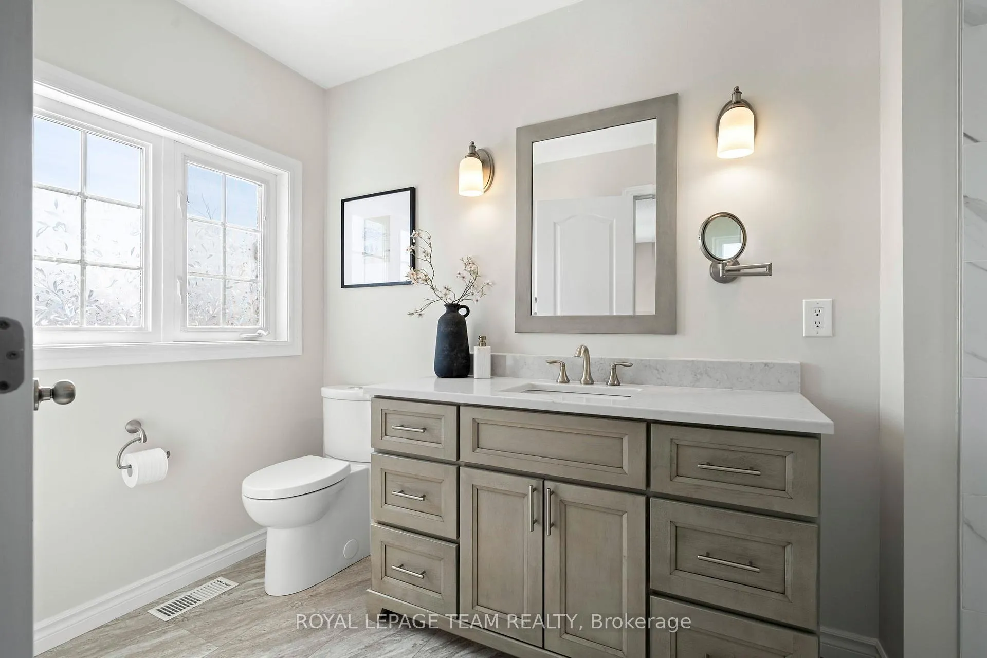 Photo 26 of 319 Kingbrook Drive, Ottawa, Kanata - Bridlewood — HOMEH