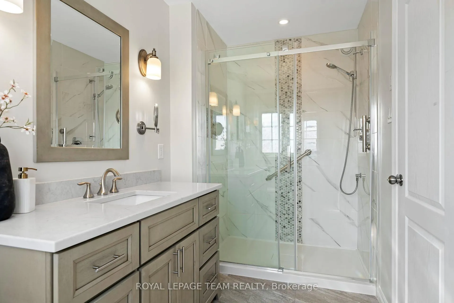 Photo 27 of 319 Kingbrook Drive, Ottawa, Kanata - Bridlewood — HOMEH