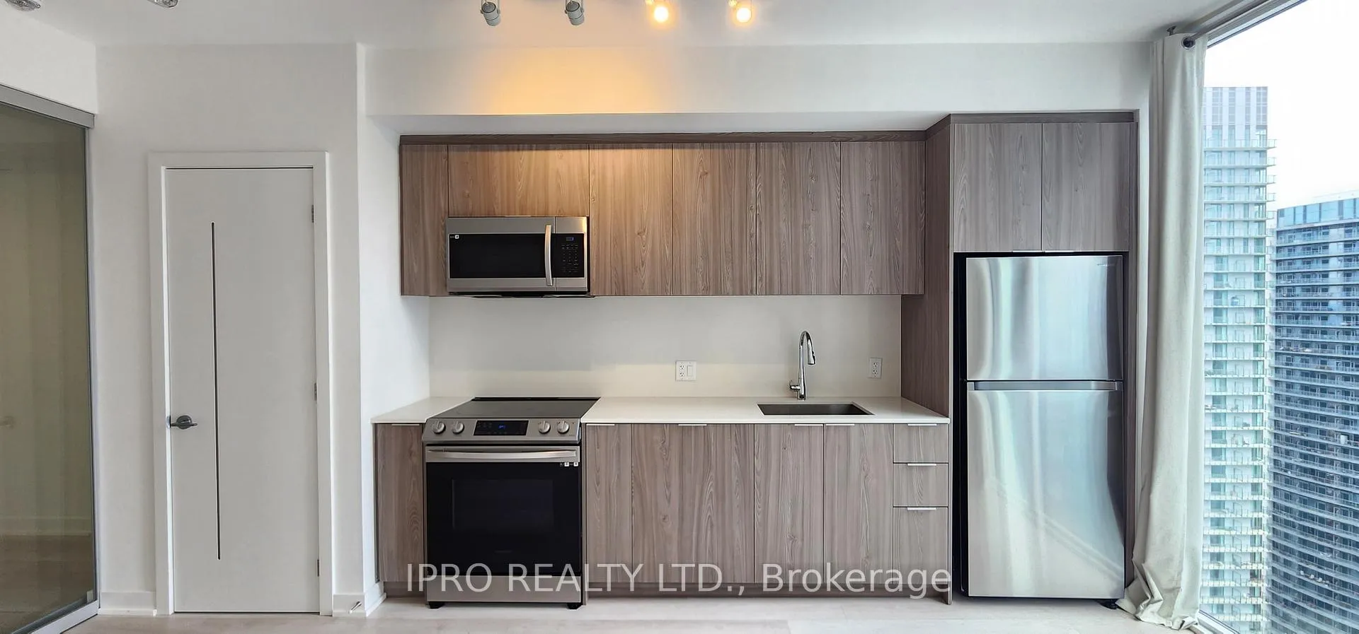 Photo 1 of Unit 3806, 357 King Street, Toronto, Waterfront Communities — HOMEH