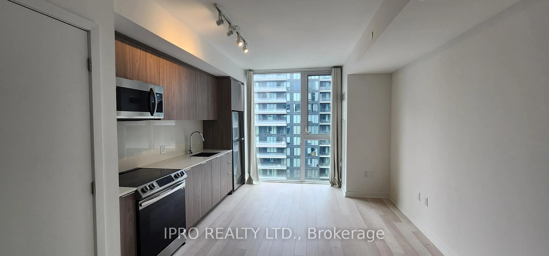 Photo 2 of Unit 3806, 357 King Street, Toronto, Waterfront Communities — HOMEH