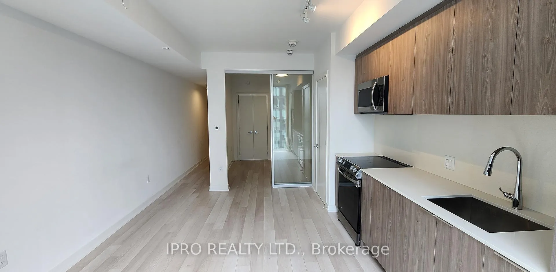 Photo 3 of Unit 3806, 357 King Street, Toronto, Waterfront Communities — HOMEH