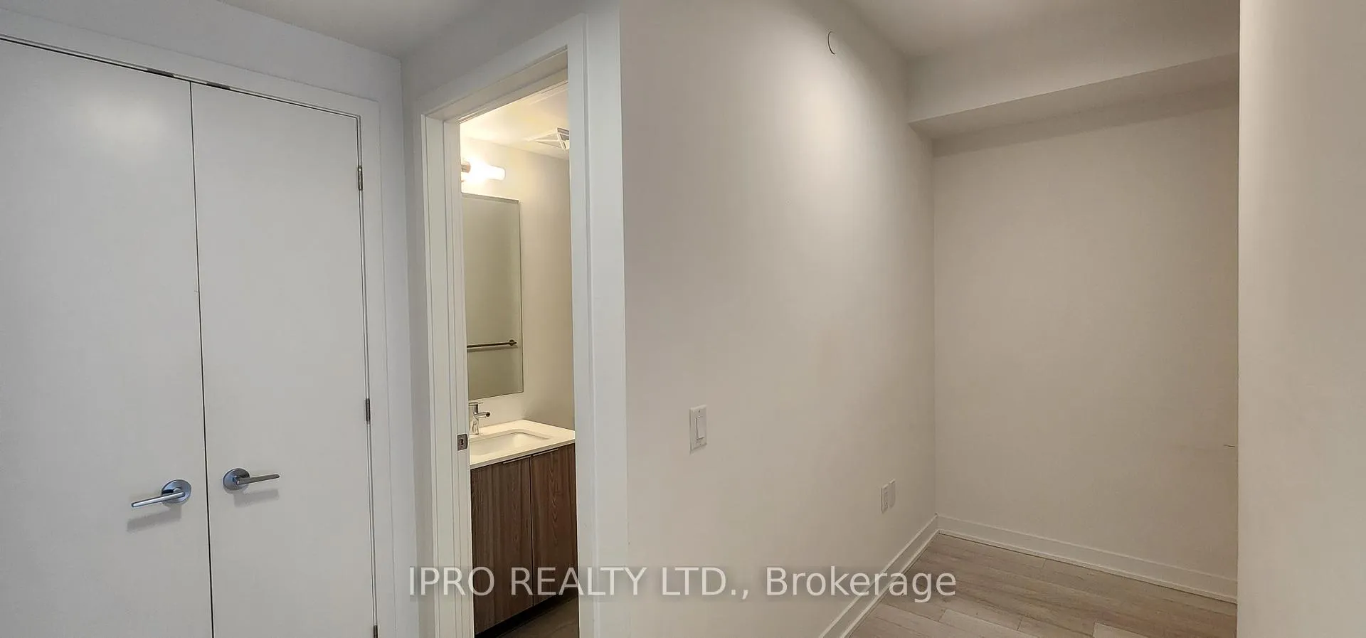 Photo 5 of Unit 3806, 357 King Street, Toronto, Waterfront Communities — HOMEH