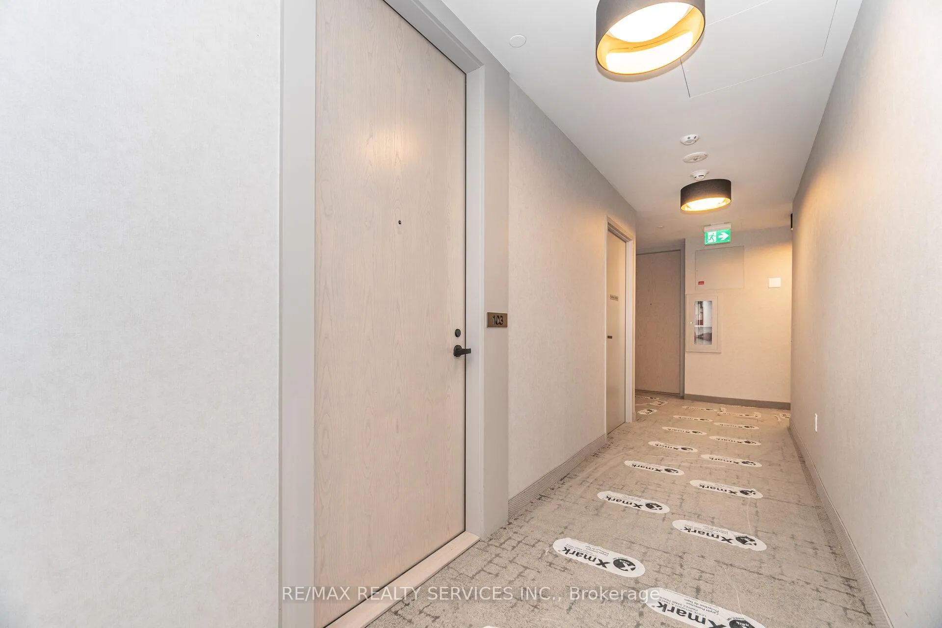 Photo 3 of Unit 103 D, 28 Interchange Way, Vaughan, Vaughan Corporate Centre — HOMEH