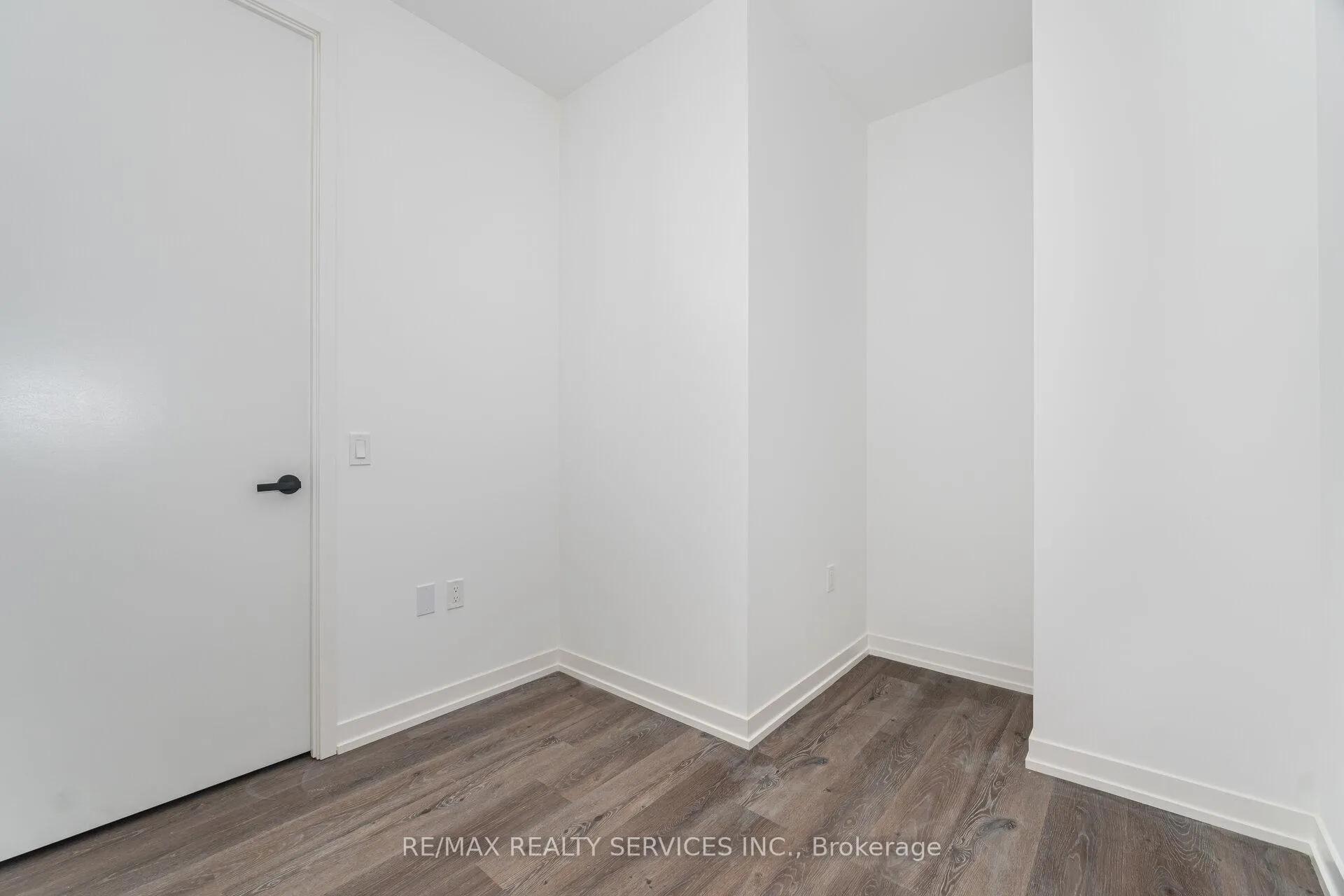 Photo 21 of Unit 103 D, 28 Interchange Way, Vaughan, Vaughan Corporate Centre — HOMEH