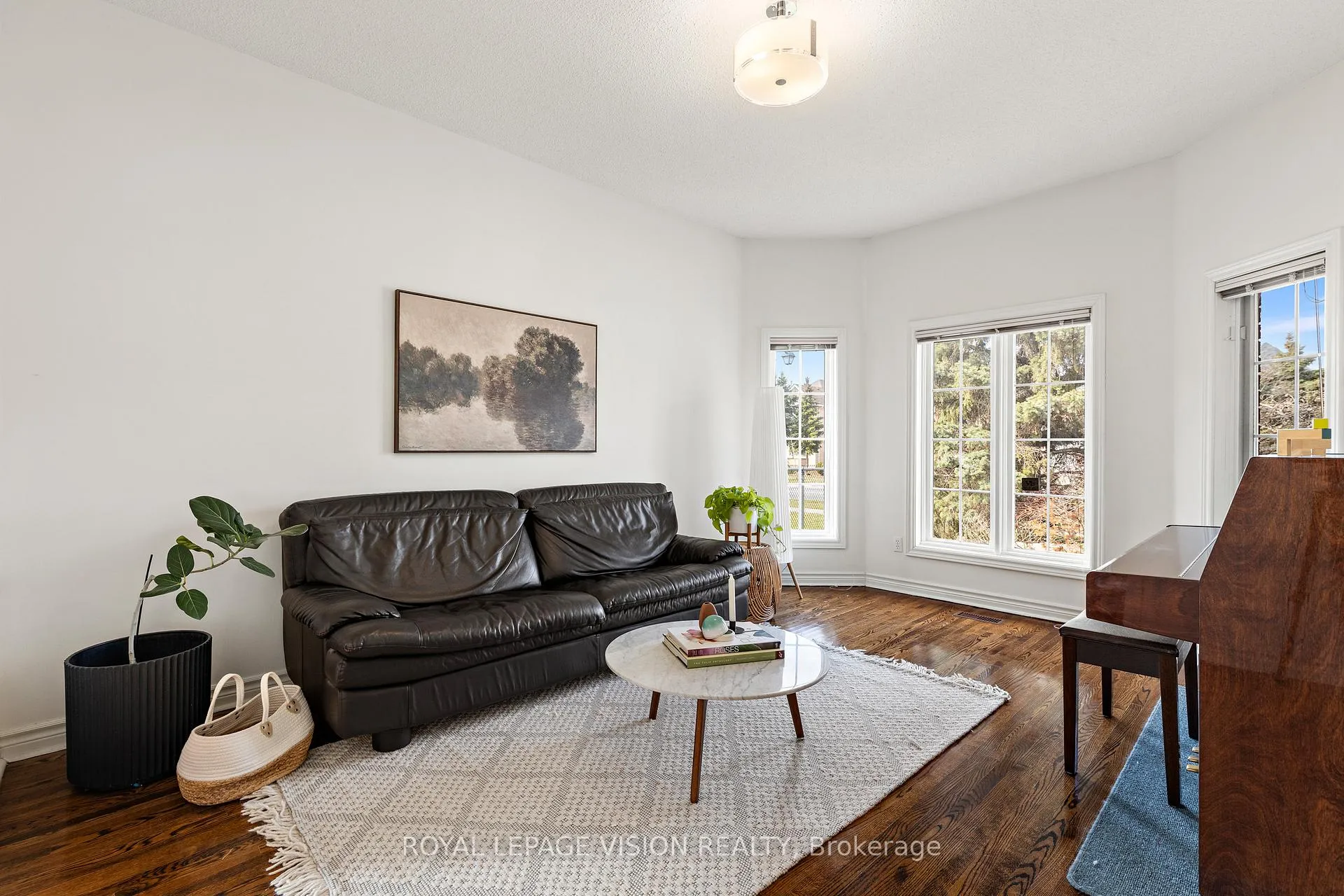 Photo 9 of 173 Manhattan Drive, Markham, Unionville — HOMEH