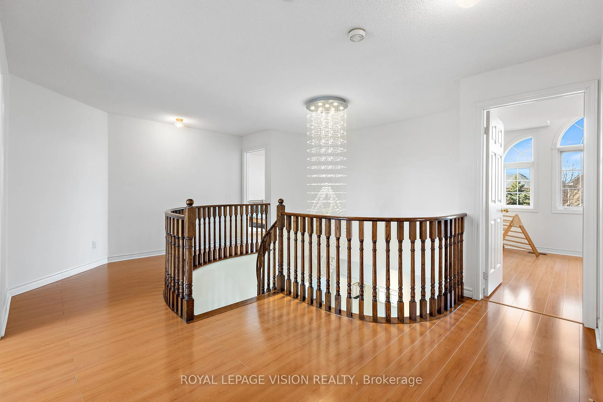 Photo 24 of 173 Manhattan Drive, Markham, Unionville — HOMEH