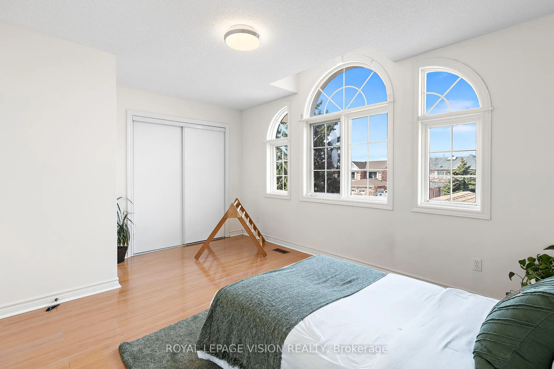 Photo 33 of 173 Manhattan Drive, Markham, Unionville — HOMEH
