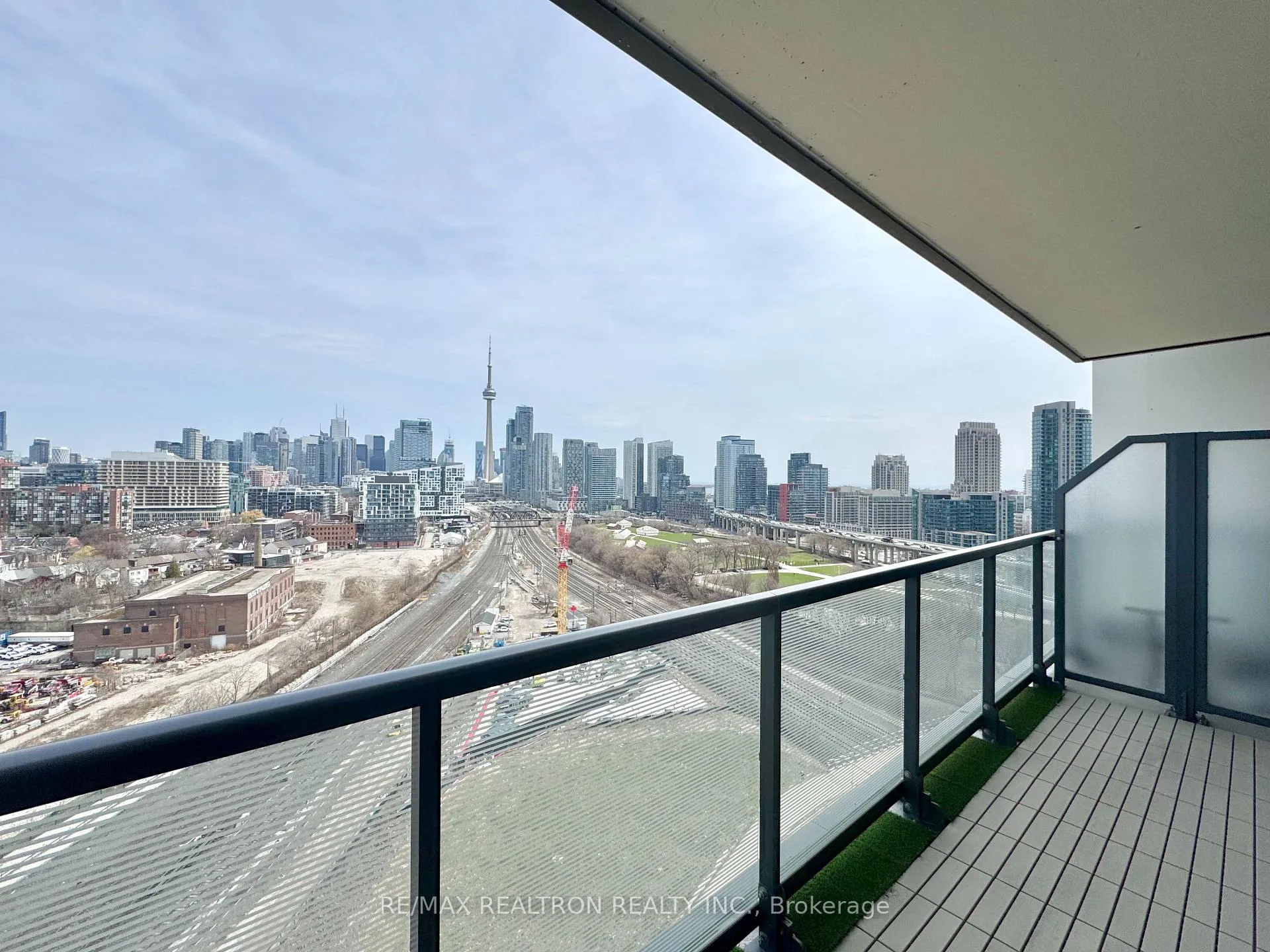 Photo 11 of Unit 1609, 30 Ordnance Street, Toronto, Niagara — HOMEH
