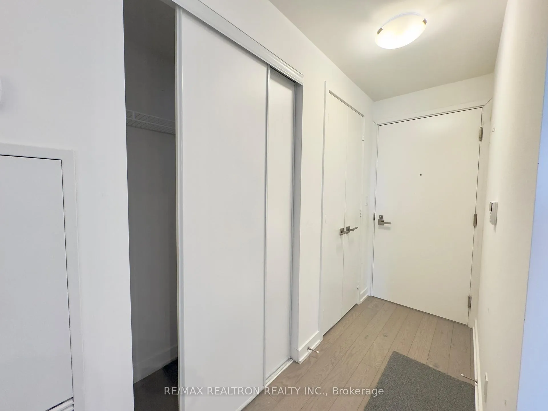 Photo 17 of Unit 1609, 30 Ordnance Street, Toronto, Niagara — HOMEH