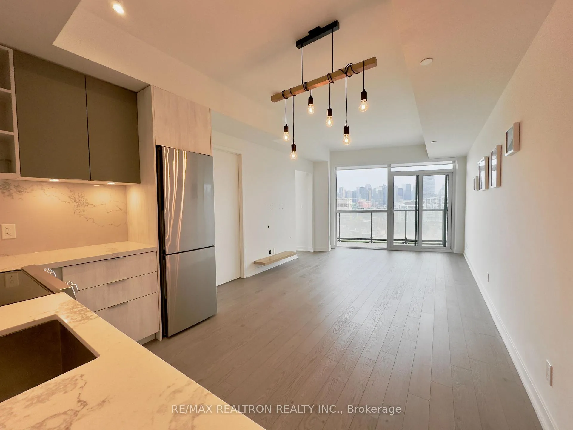 Photo 19 of Unit 1609, 30 Ordnance Street, Toronto, Niagara — HOMEH