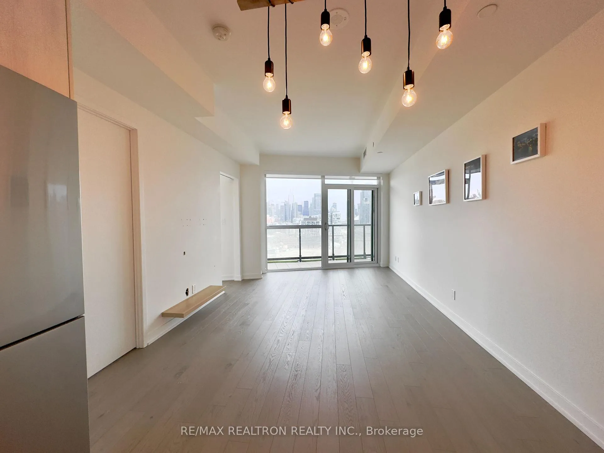 Photo 20 of Unit 1609, 30 Ordnance Street, Toronto, Niagara — HOMEH