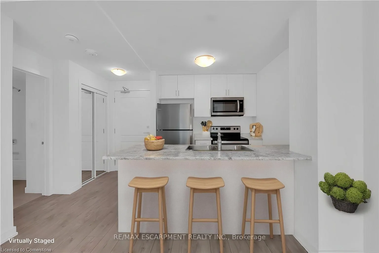 Photo 11 of Unit 426, 460 Dundas Street E, Hamilton, Waterdown — HOMEH