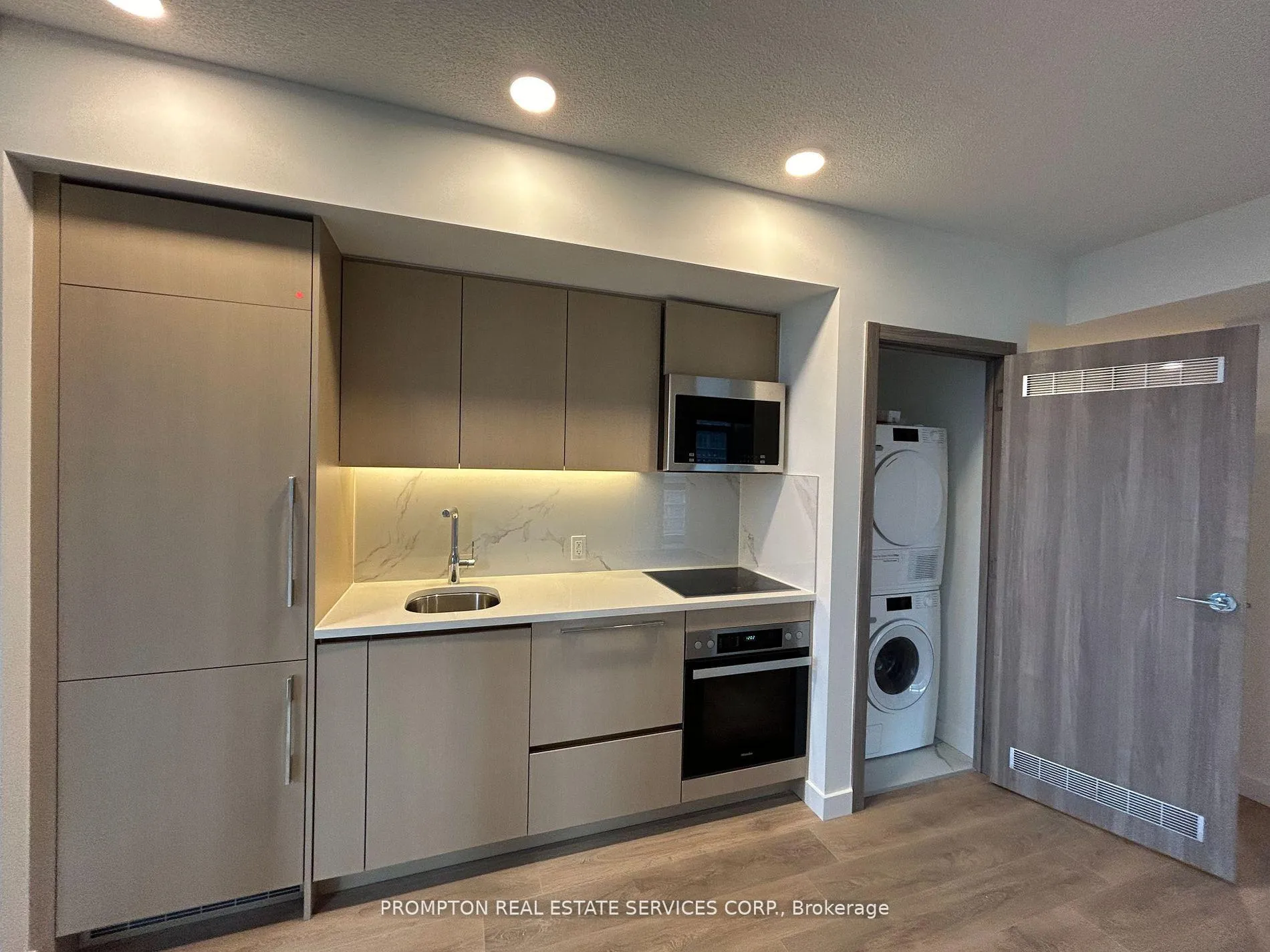 Photo 7 of Unit 2607, 38 Widmer Street, Toronto, Waterfront Communities — HOMEH
