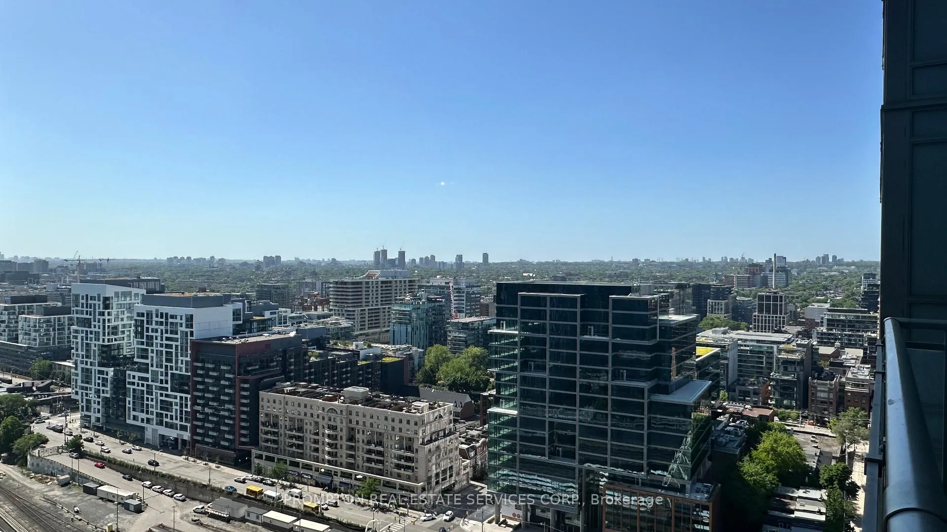 Photo 2 of Unit 3210, 15 Iceboat Terrace, Toronto, Waterfront Communities — HOMEH
