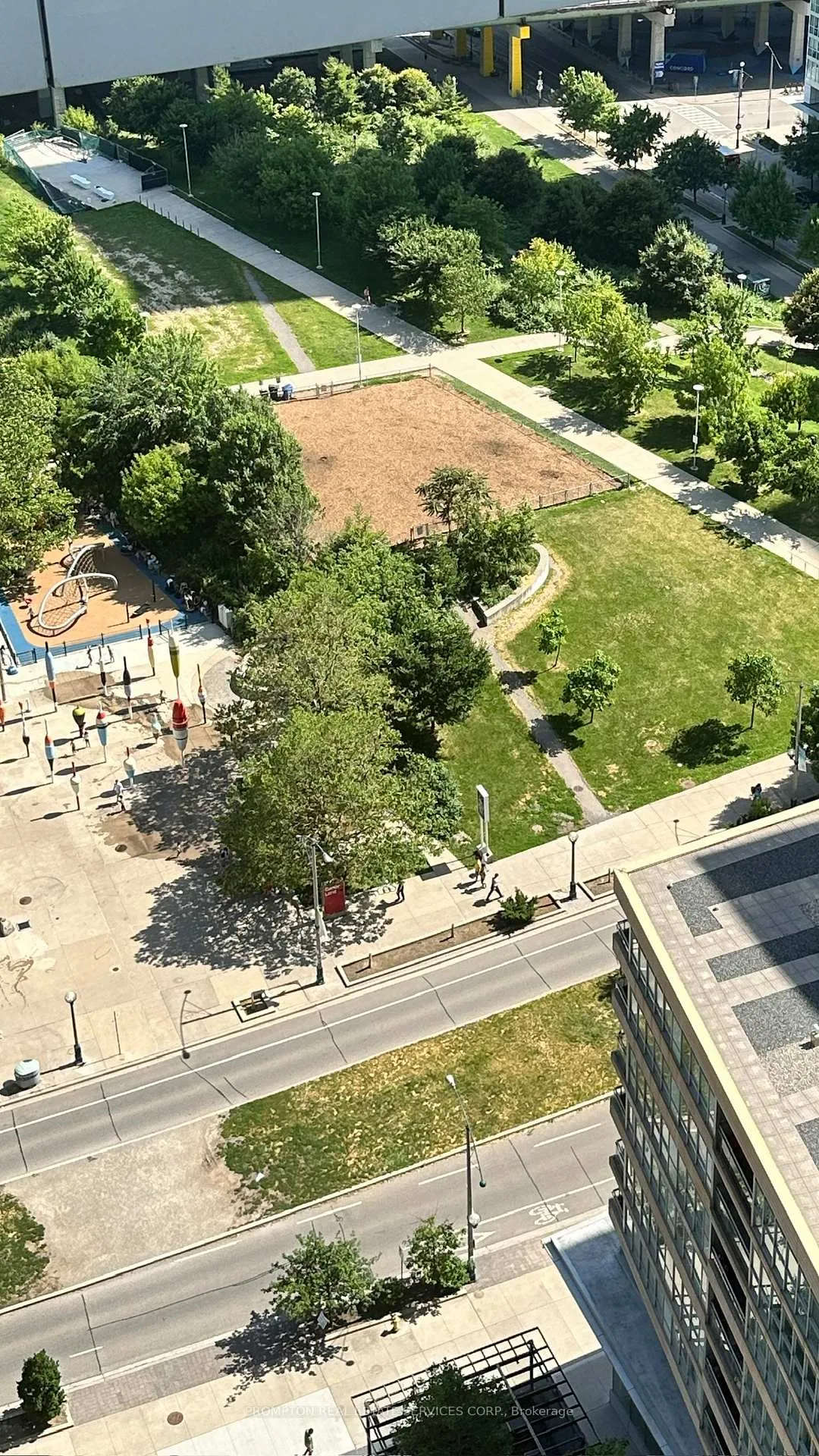 Photo 3 of Unit 3210, 15 Iceboat Terrace, Toronto, Waterfront Communities — HOMEH