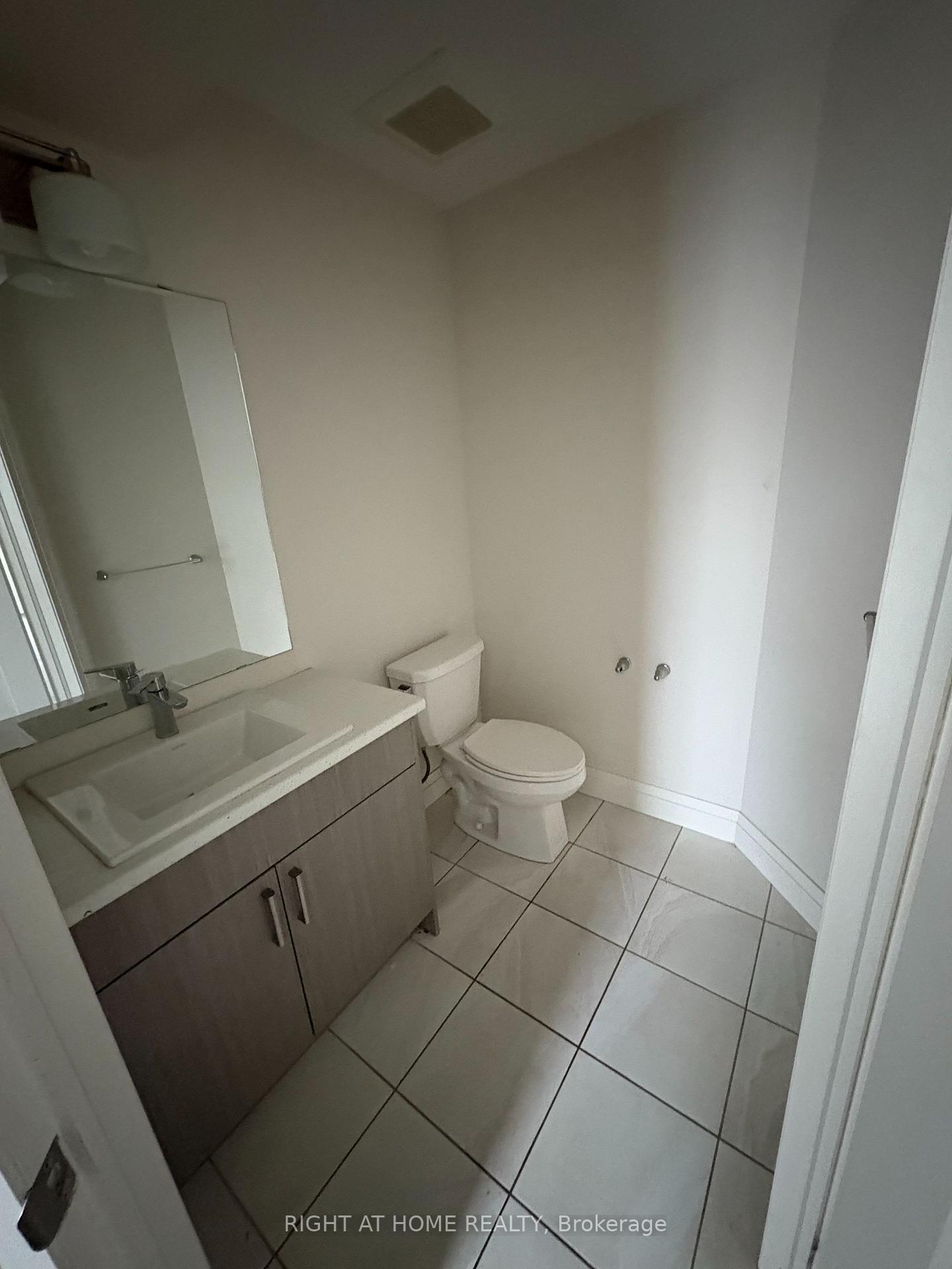 Photo 7 of Unit 3, 616 Brant Street, Burlington, Brant — HOMEH