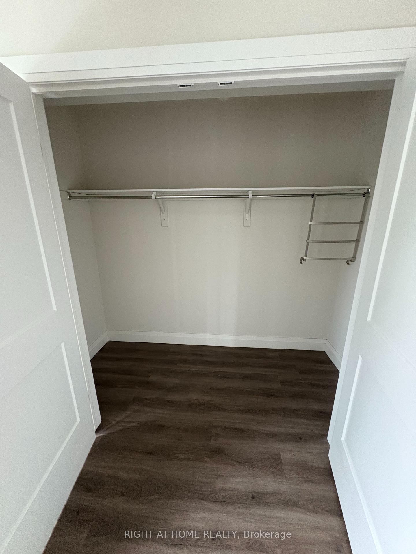 Photo 9 of Unit 3, 616 Brant Street, Burlington, Brant — HOMEH