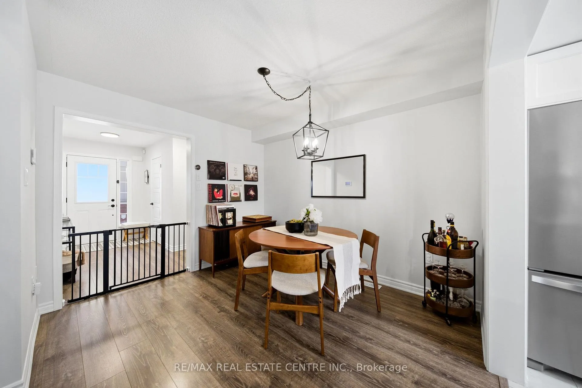 Photo 8 of Unit 31, 230 Avonsyde Boulevard, Hamilton, Waterdown — HOMEH