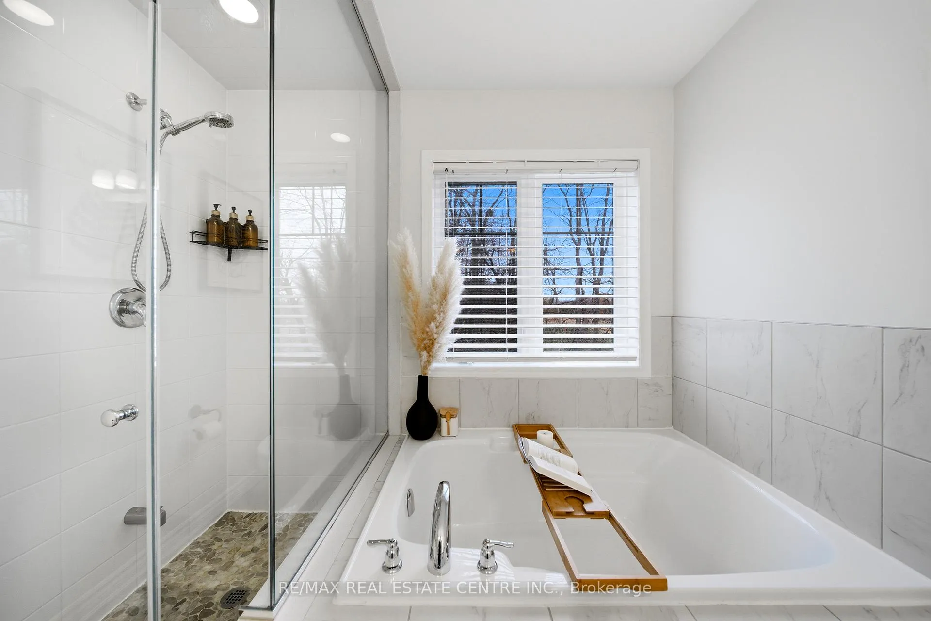 Photo 31 of Unit 31, 230 Avonsyde Boulevard, Hamilton, Waterdown — HOMEH