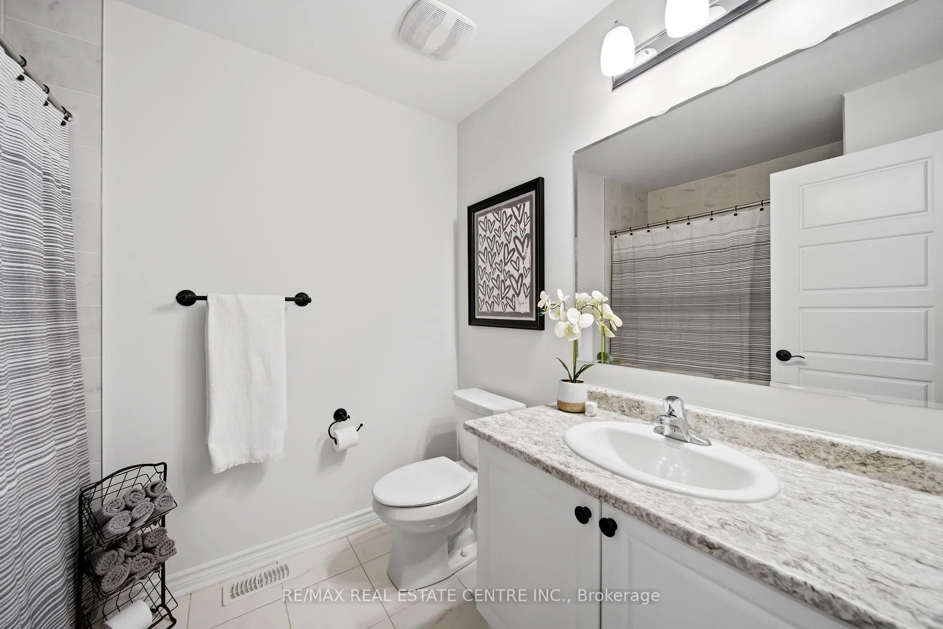 Photo 35 of Unit 31, 230 Avonsyde Boulevard, Hamilton, Waterdown — HOMEH