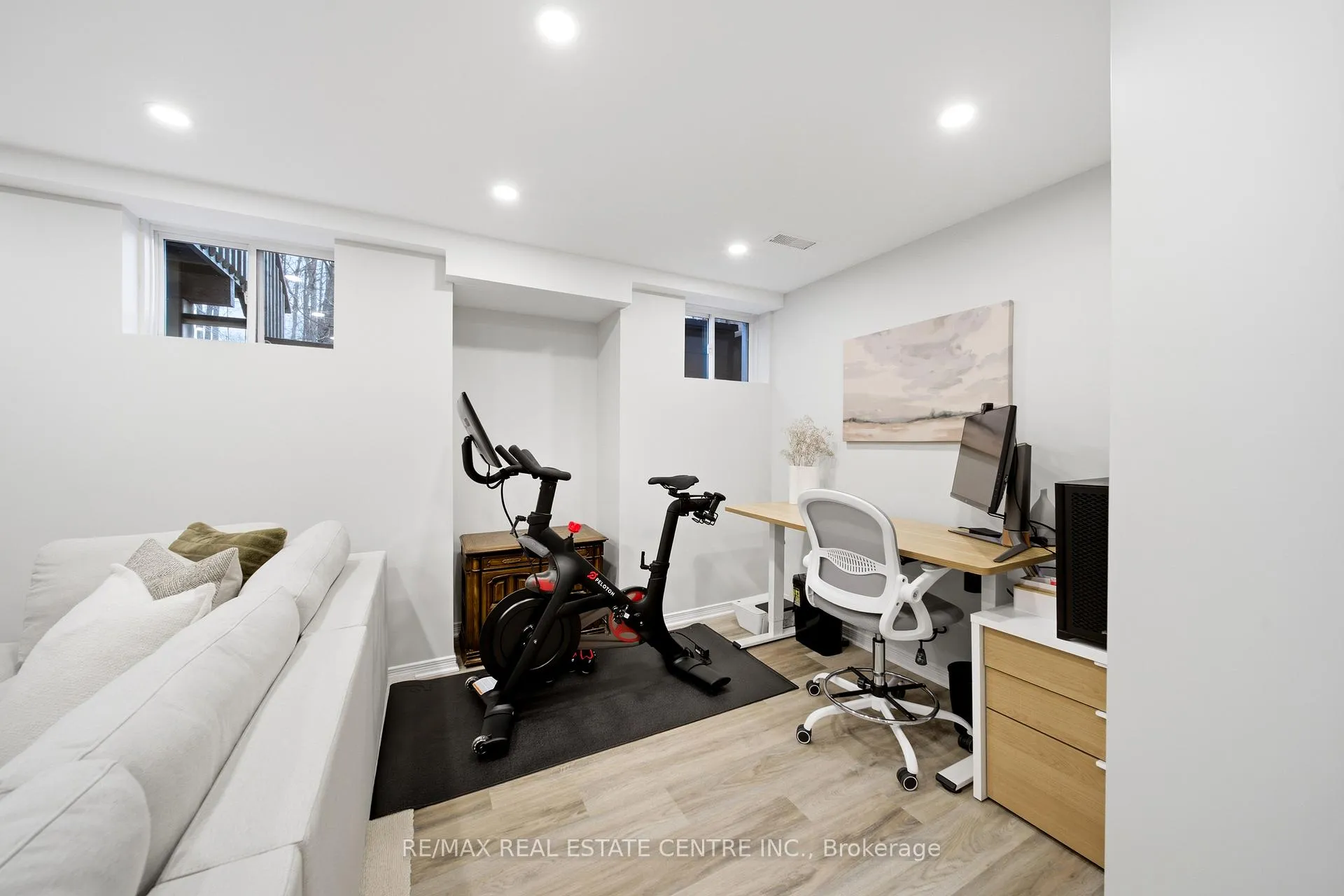Photo 40 of Unit 31, 230 Avonsyde Boulevard, Hamilton, Waterdown — HOMEH