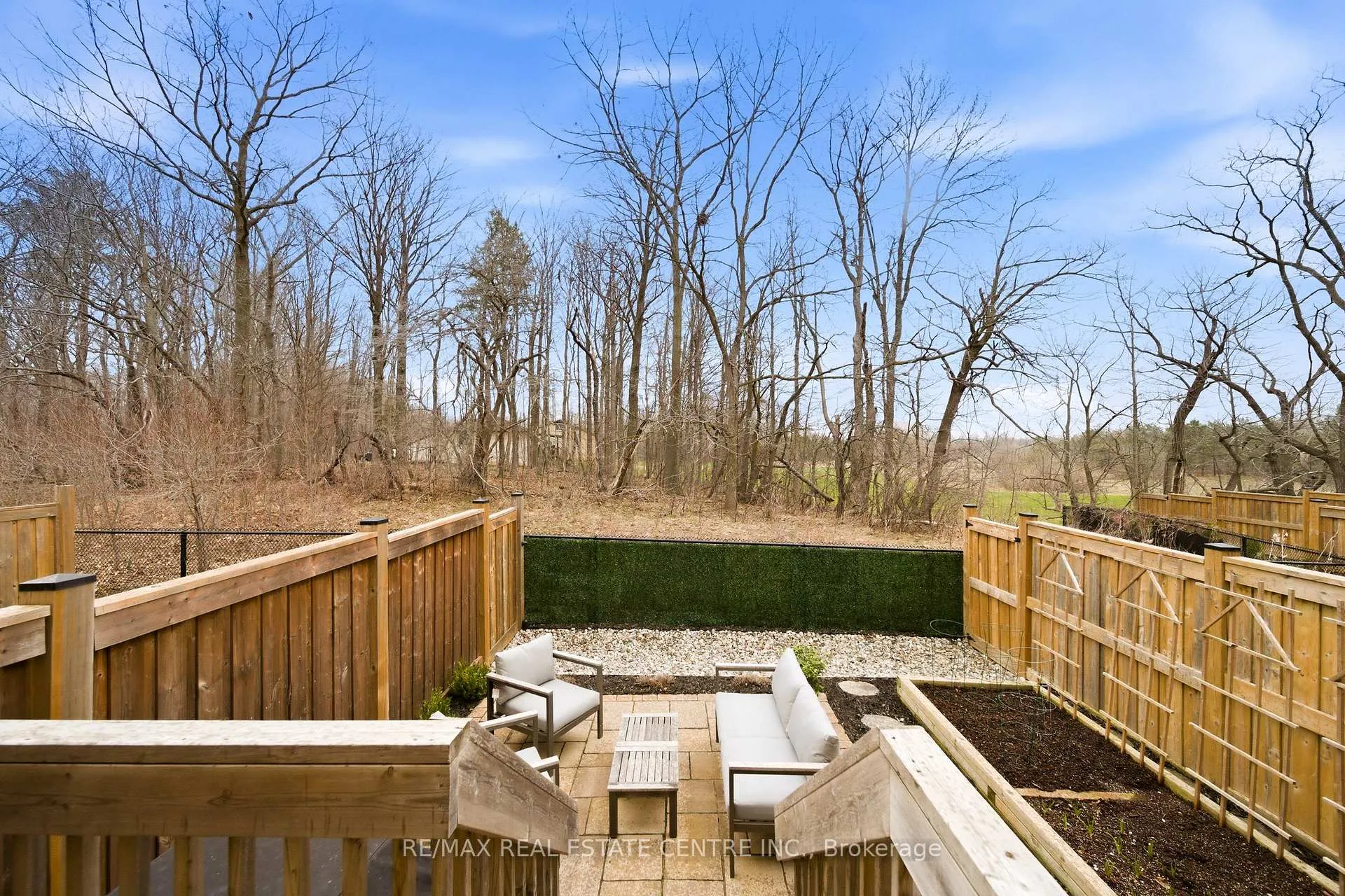 Photo 44 of Unit 31, 230 Avonsyde Boulevard, Hamilton, Waterdown — HOMEH