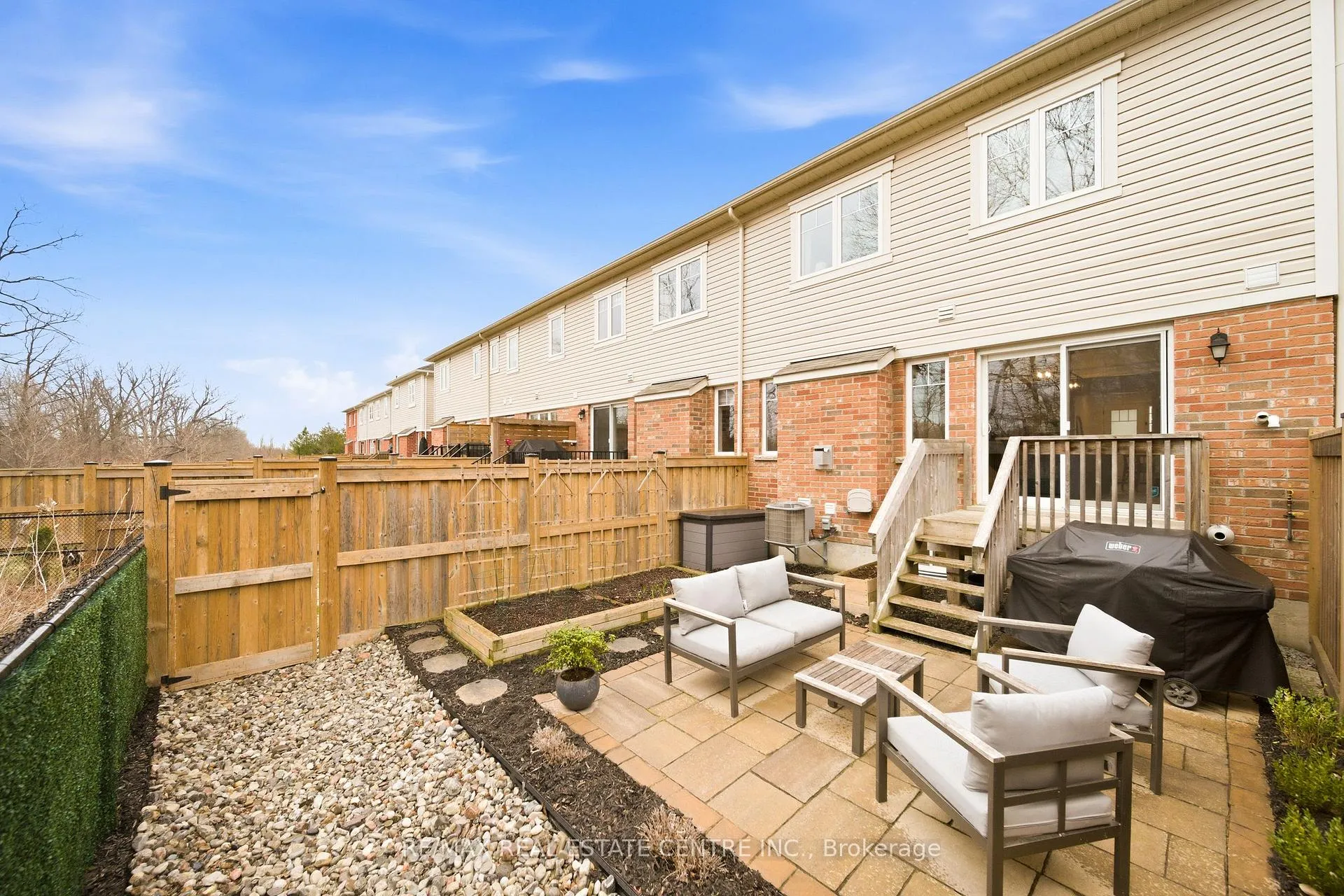 Photo 48 of Unit 31, 230 Avonsyde Boulevard, Hamilton, Waterdown — HOMEH