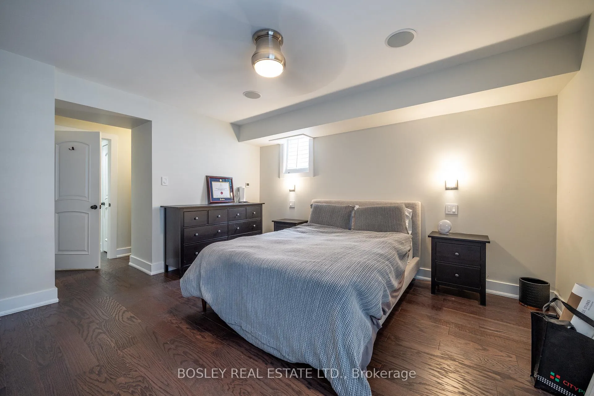 Photo 20 of 46A Crawford Street, Toronto, Niagara — HOMEH
