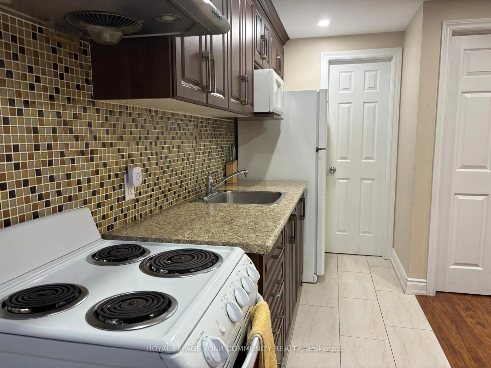 Photo 2 of Unit Bsmt 1, 116 Jack Monkman Crescent, Markham, Cedarwood — HOMEH