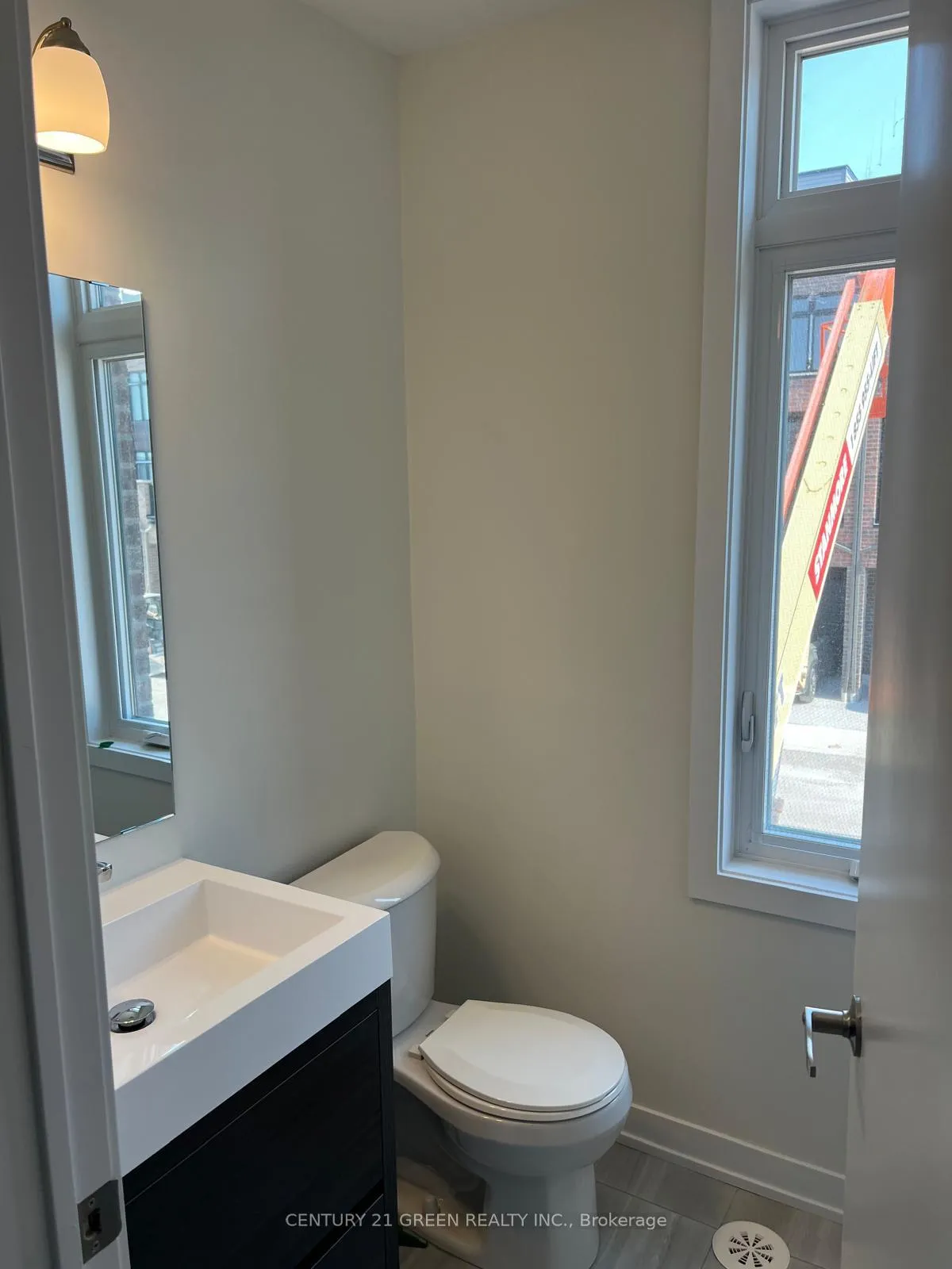 Photo 4 of Unit 209, 1865 Pickering Parkway, Pickering, Village East — HOMEH