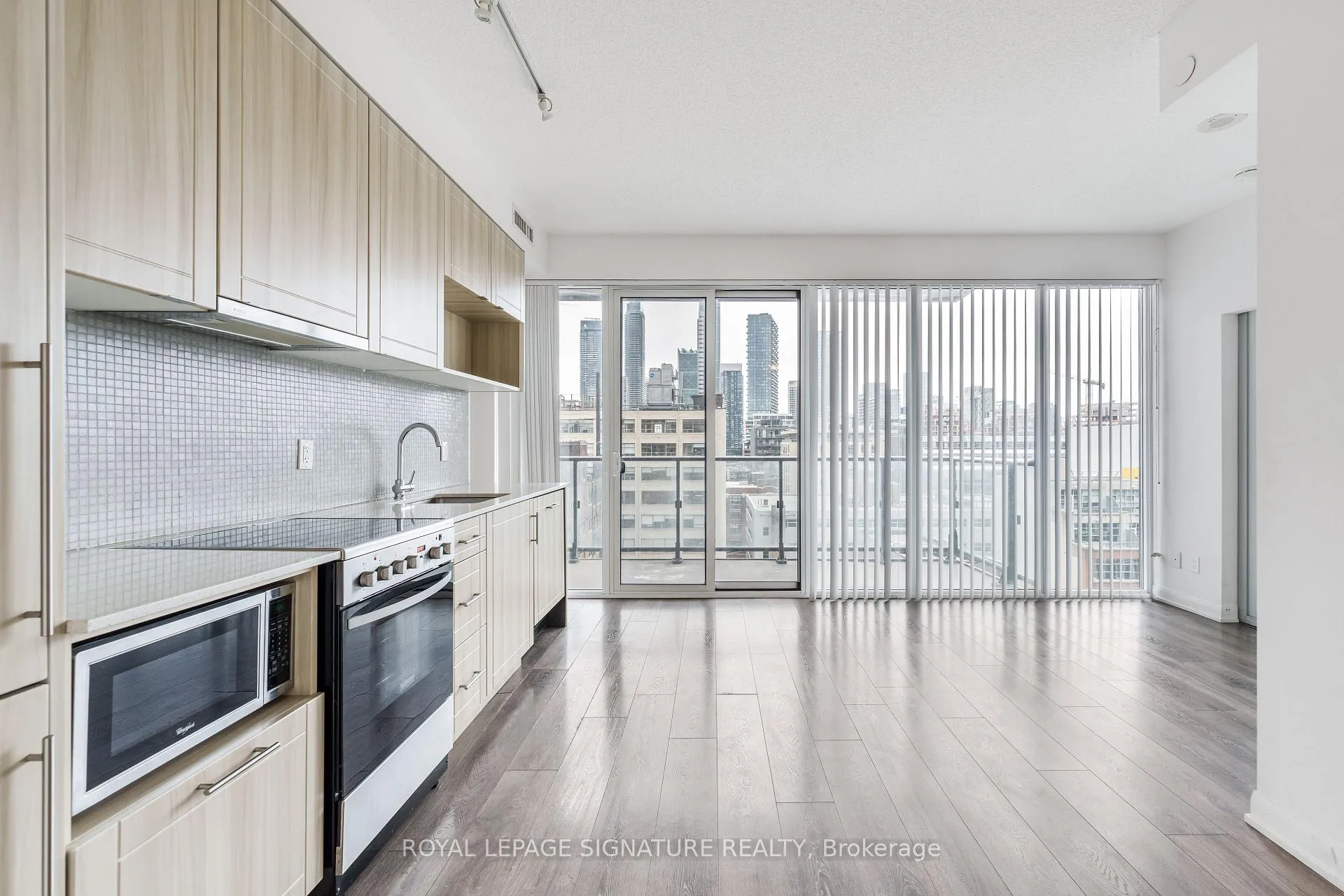 Photo 16 of Unit 1005, 435 Richmond Street W, Toronto, Waterfront Communities — HOMEH