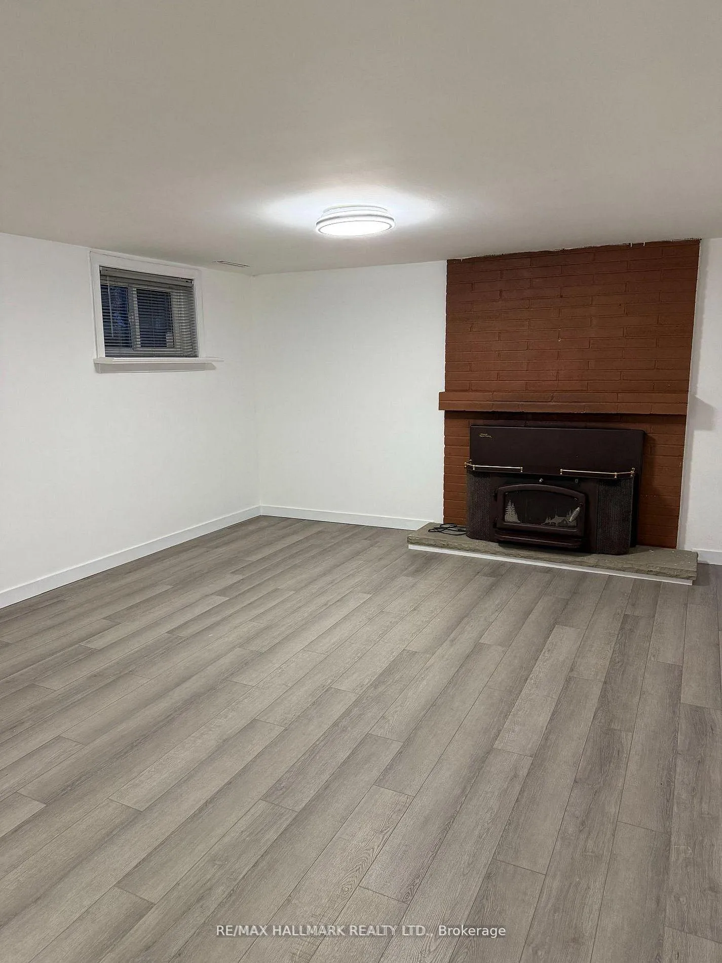 Photo 3 of Unit Lower, 43 Commons Drive, Scarborough, Tam O'Shanter-Sullivan — HOMEH