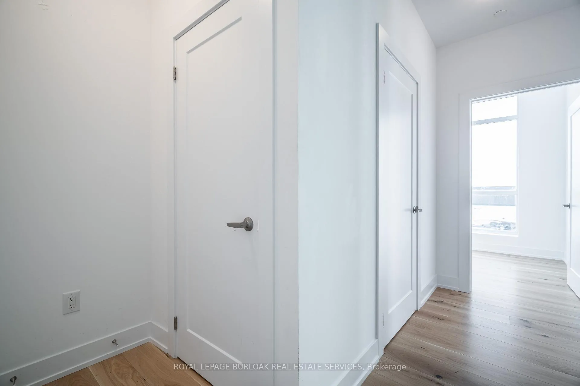 Photo 4 of Unit 521, 460 Dundas Street E, Hamilton, Waterdown — HOMEH