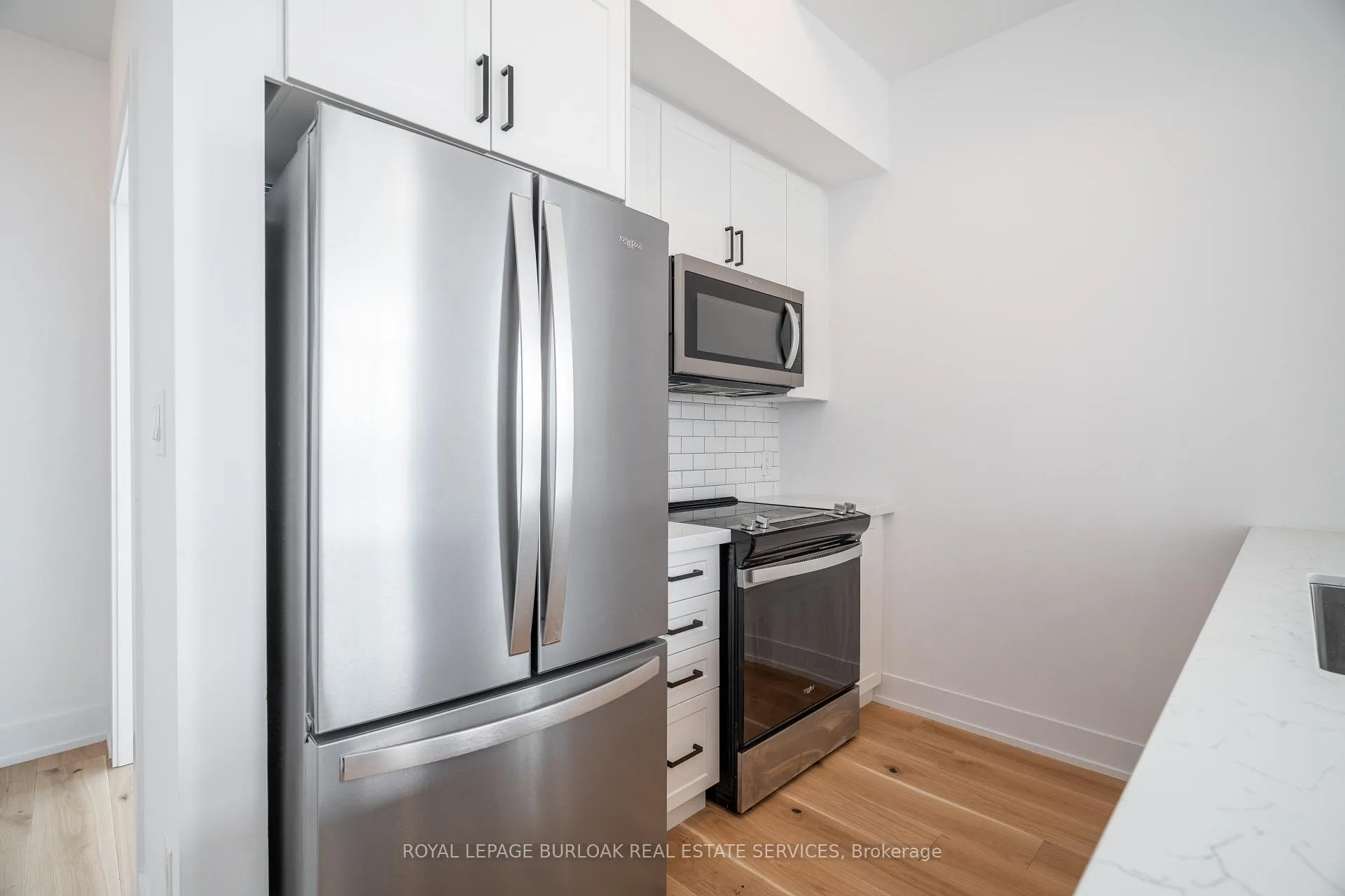 Photo 8 of Unit 521, 460 Dundas Street E, Hamilton, Waterdown — HOMEH