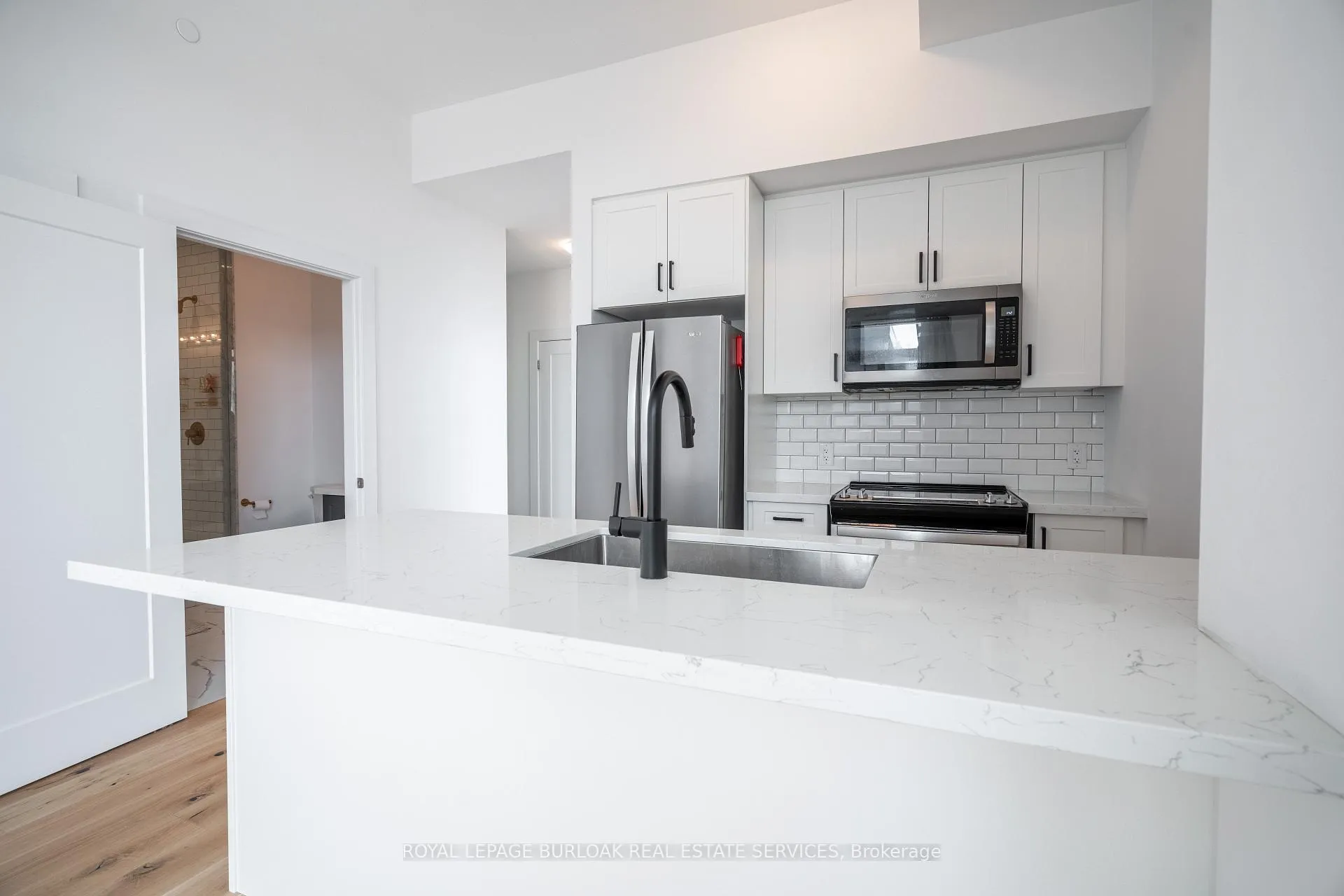 Photo 10 of Unit 521, 460 Dundas Street E, Hamilton, Waterdown — HOMEH