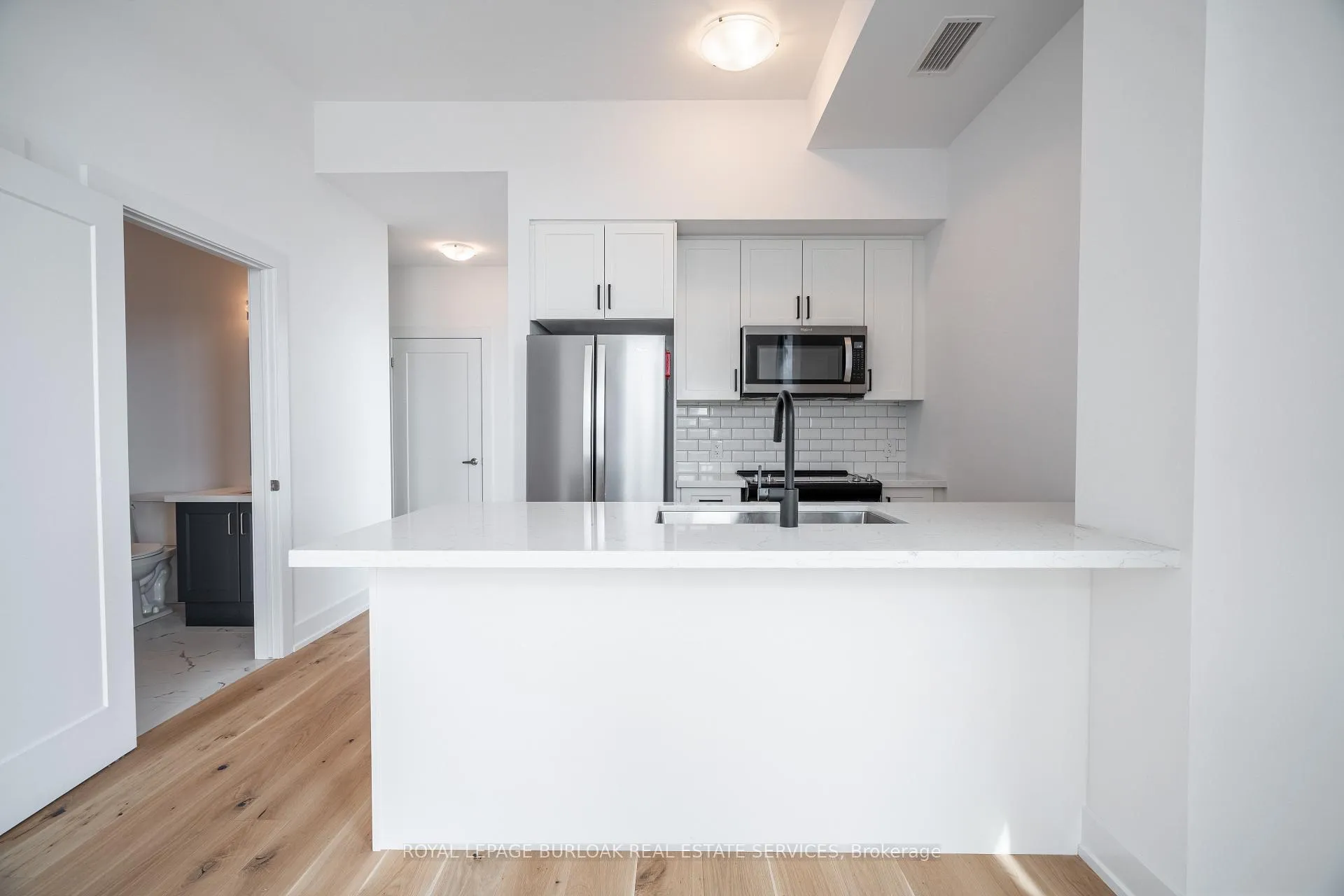 Photo 11 of Unit 521, 460 Dundas Street E, Hamilton, Waterdown — HOMEH