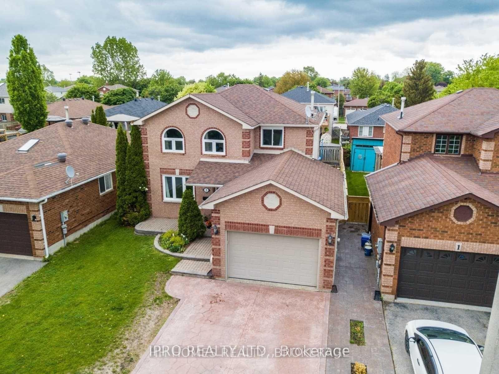 Photo 1 of 3 Irish Lane, Barrie, Grove East — HOMEH
