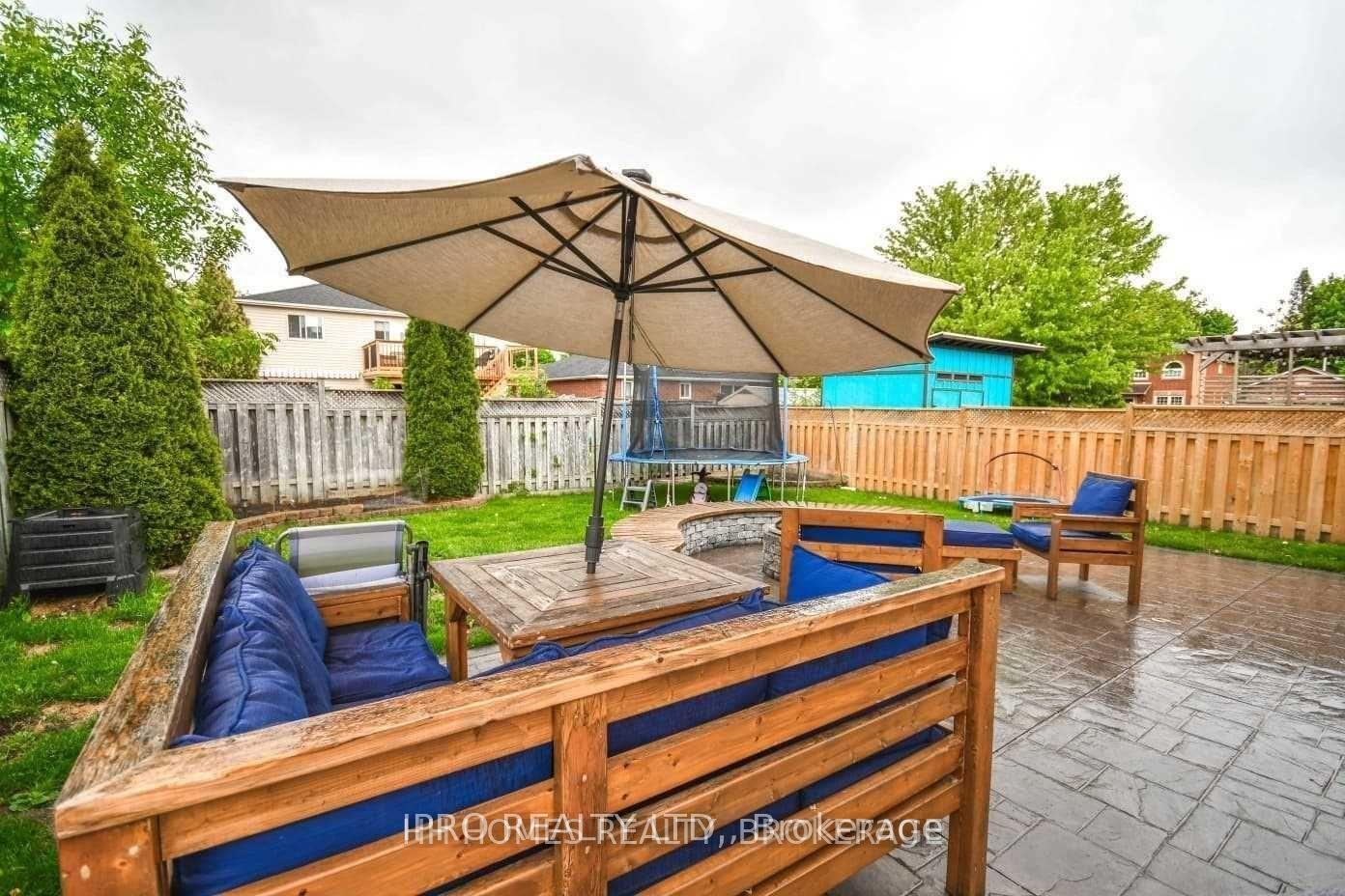 Photo 14 of 3 Irish Lane, Barrie, Grove East — HOMEH