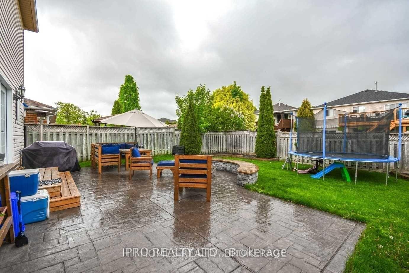 Photo 15 of 3 Irish Lane, Barrie, Grove East — HOMEH