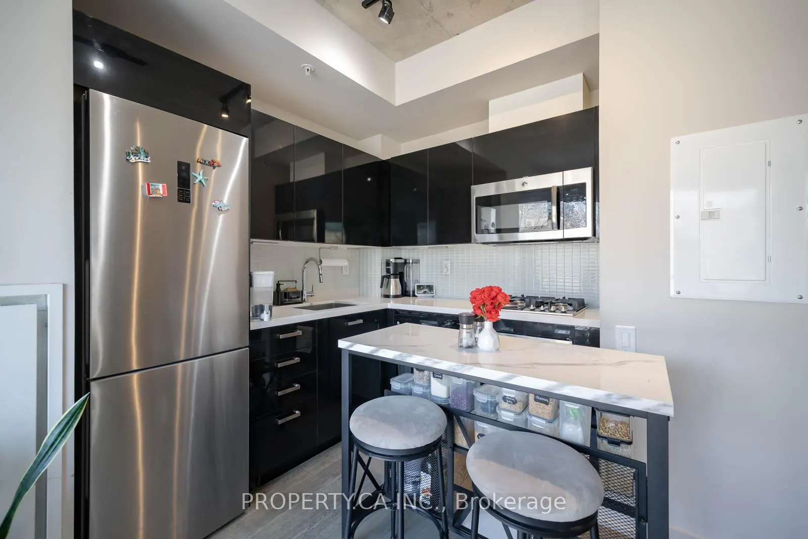 Photo 12 of Unit 325, 39 Brant Street, Toronto, Waterfront Communities — HOMEH