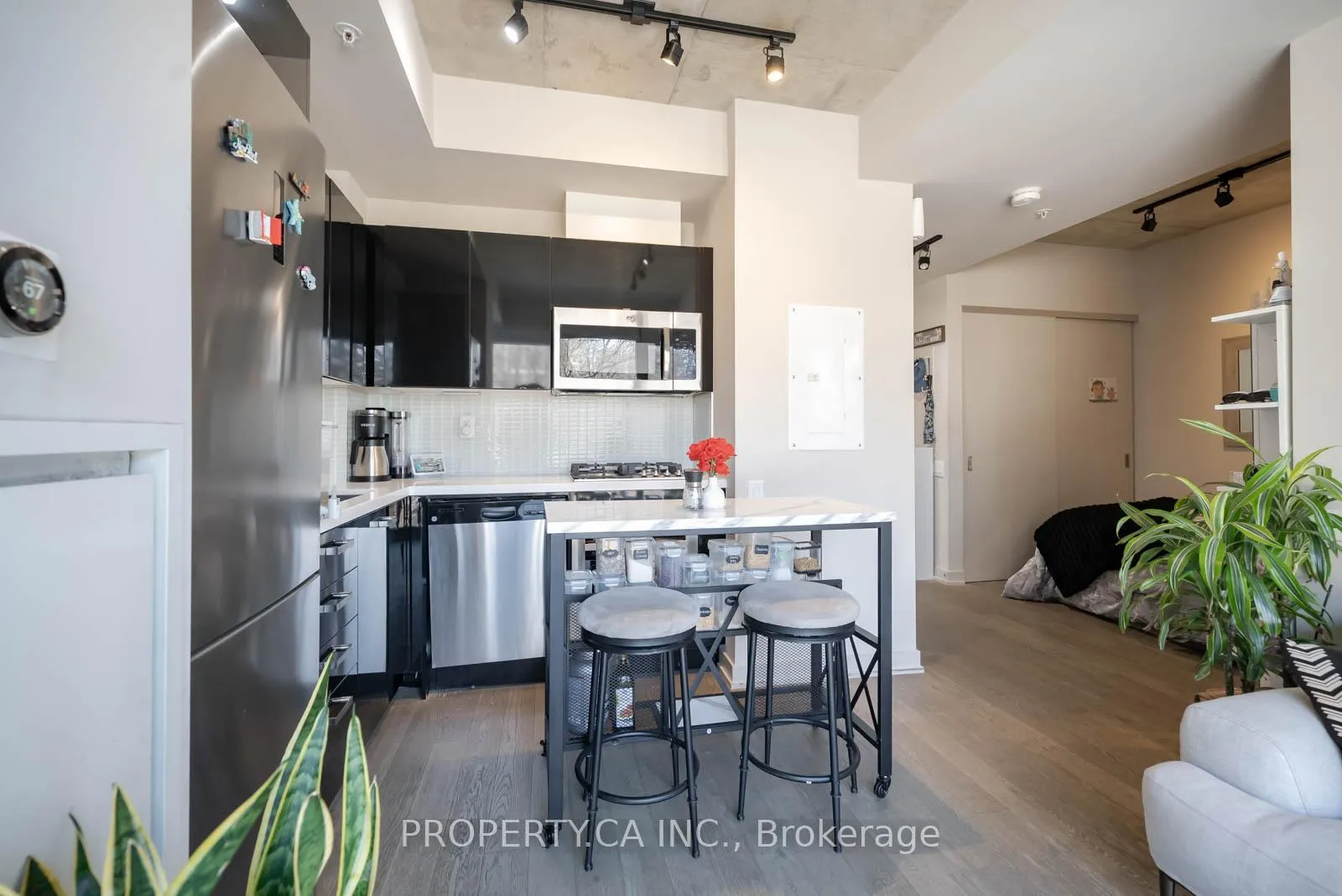 Photo 14 of Unit 325, 39 Brant Street, Toronto, Waterfront Communities — HOMEH