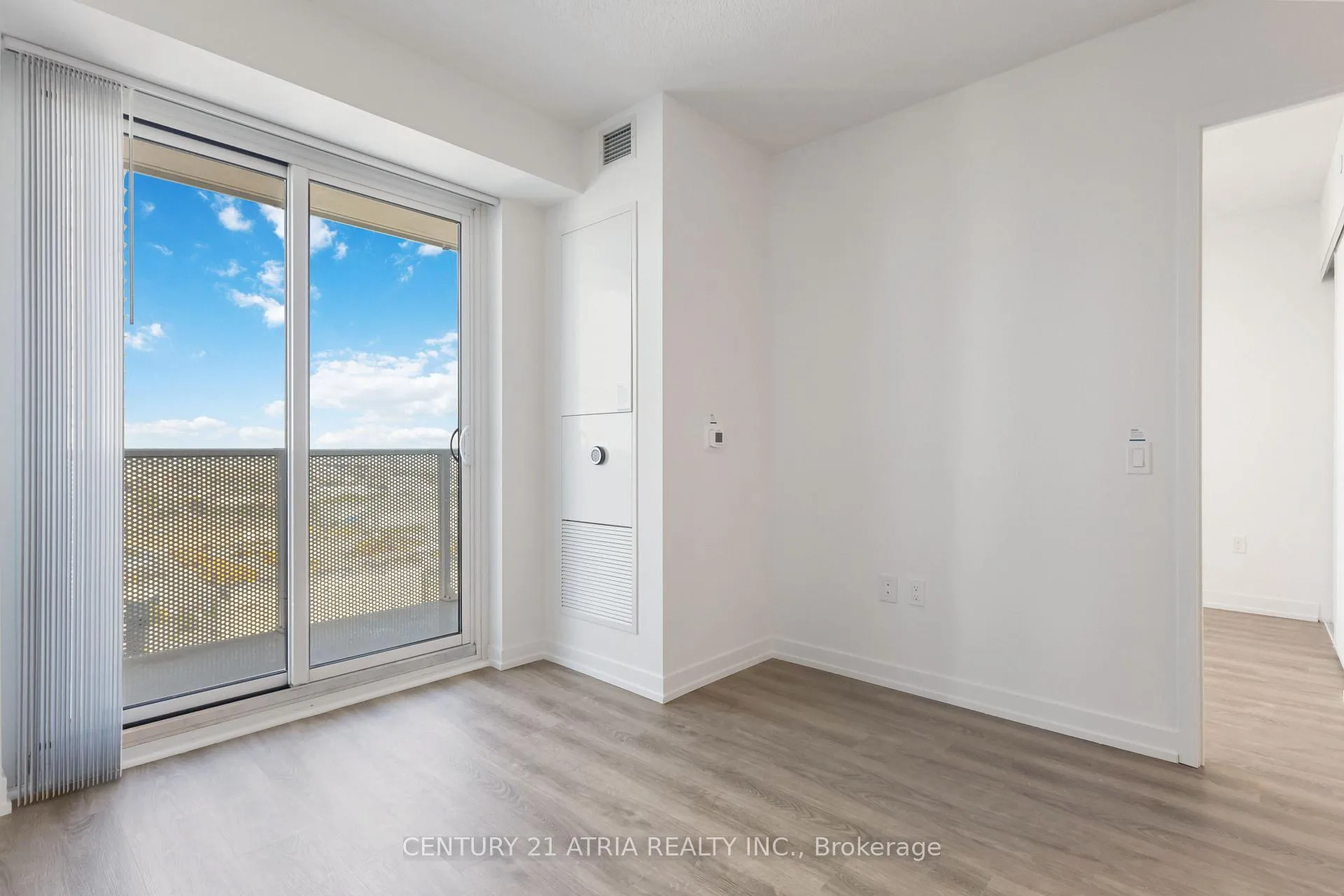 Photo 8 of Unit 2502, 195 Commerce Street, Vaughan, Vaughan Corporate Centre — HOMEH