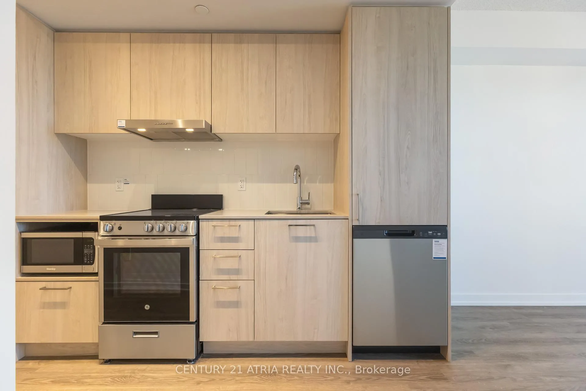 Photo 11 of Unit 2502, 195 Commerce Street, Vaughan, Vaughan Corporate Centre — HOMEH