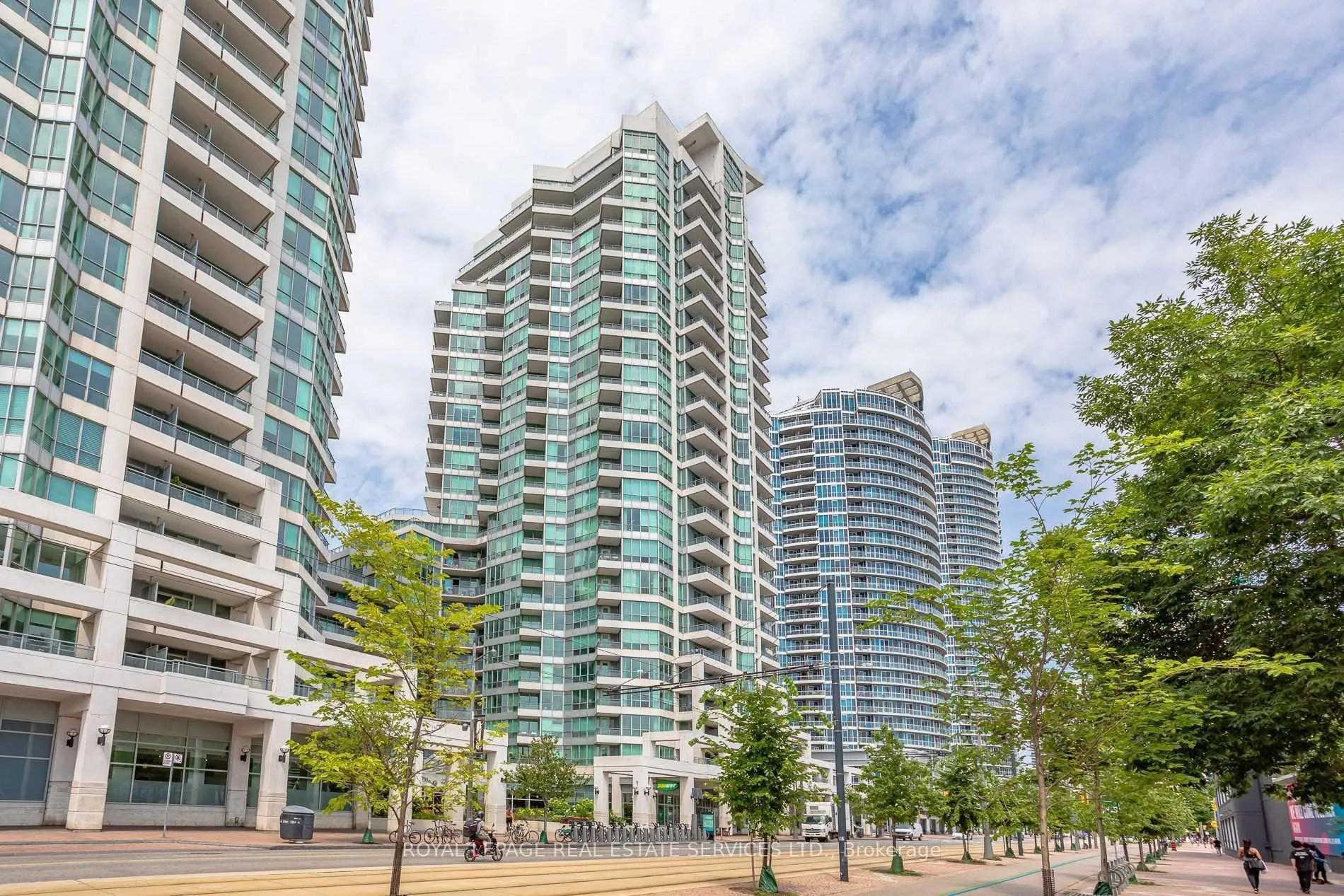 Photo 1 of Unit 328, 230 Queens Quay W, Toronto, Waterfront Communities — HOMEH