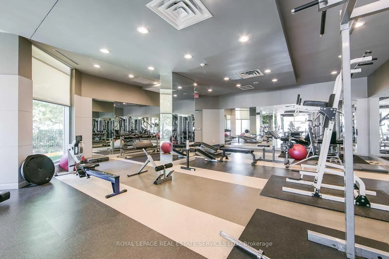 Photo 11 of Unit 328, 230 Queens Quay W, Toronto, Waterfront Communities — HOMEH