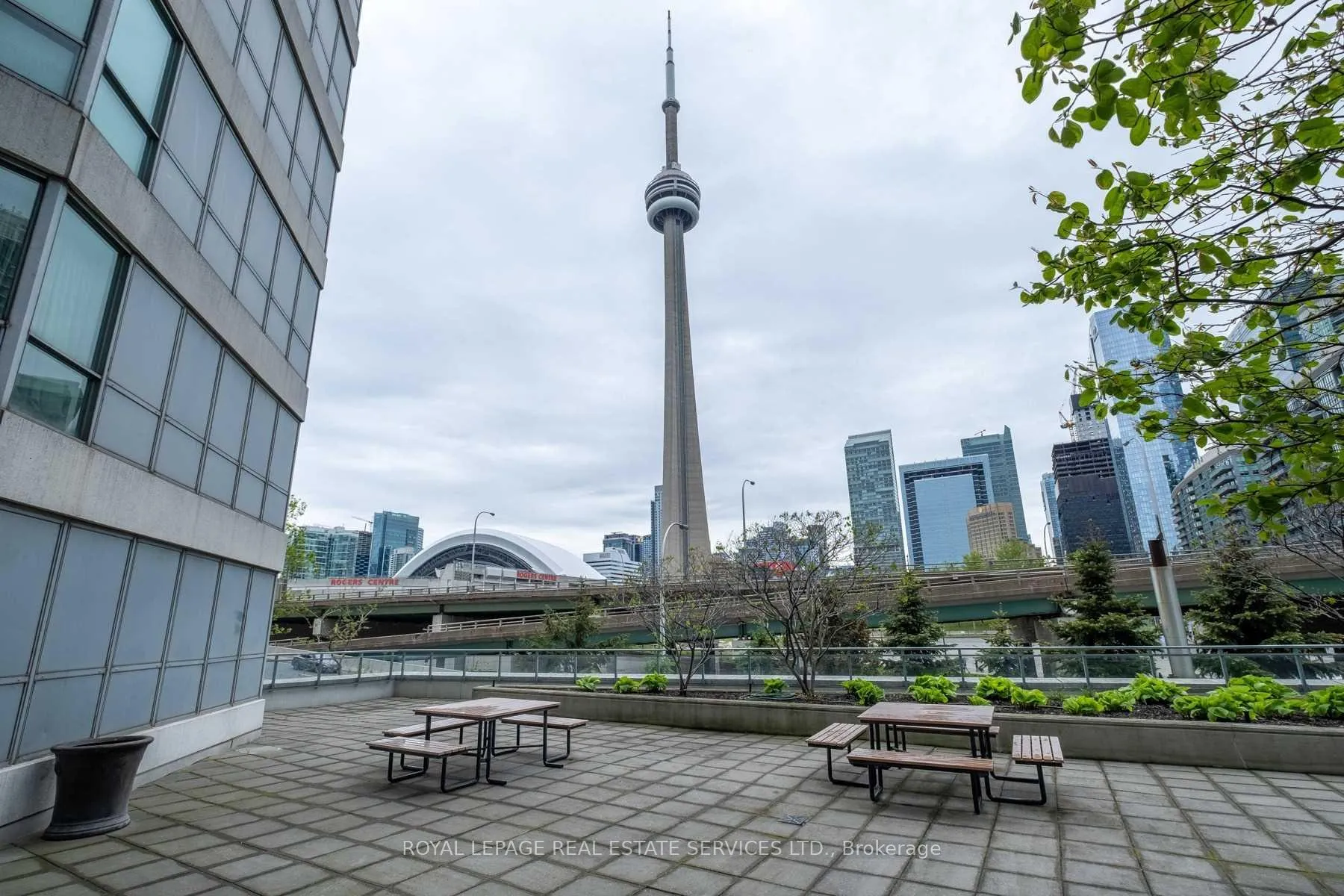 Photo 14 of Unit 328, 230 Queens Quay W, Toronto, Waterfront Communities — HOMEH