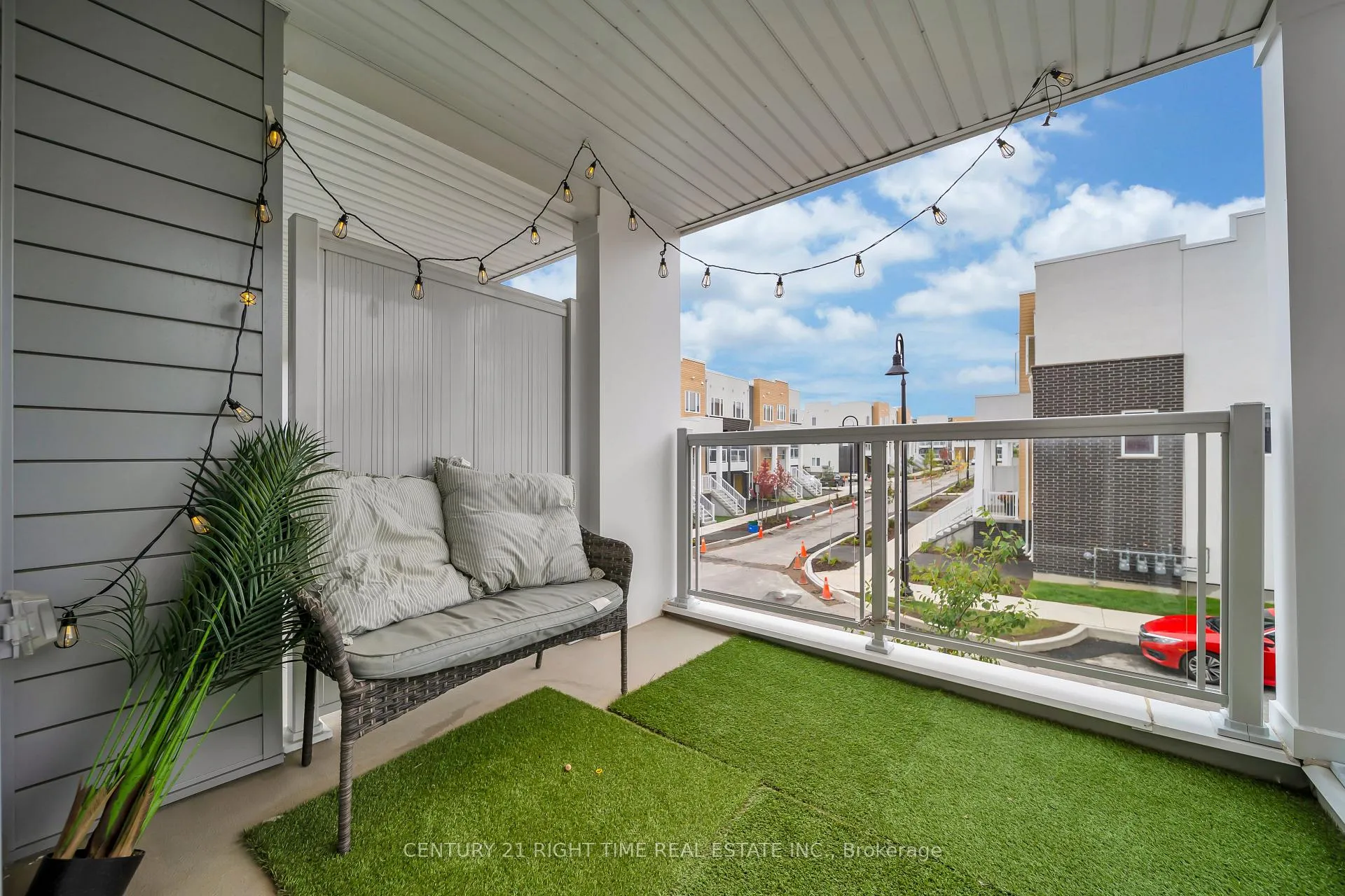 Photo 4 of 78 Progress Crescent, Kitchener — HOMEH